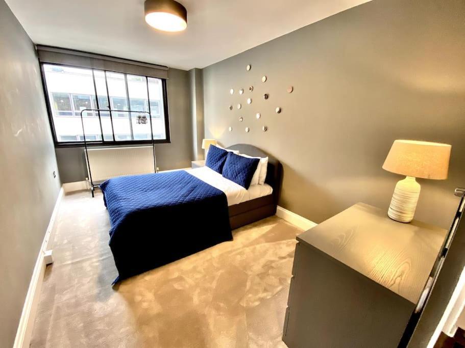 Lux 3 Bed 5 Mins To Oxford Street Apartment