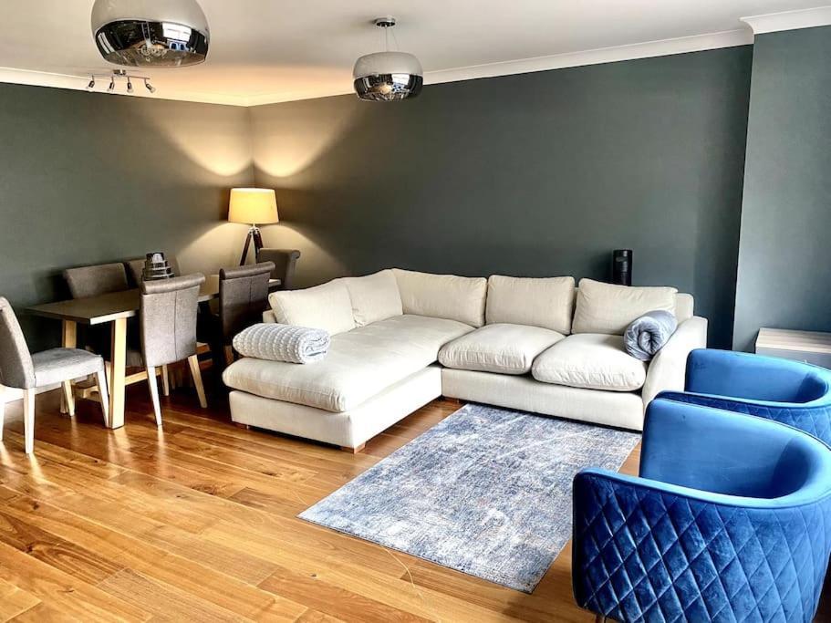 Lux 3 Bed 5 Mins To Oxford Street * London