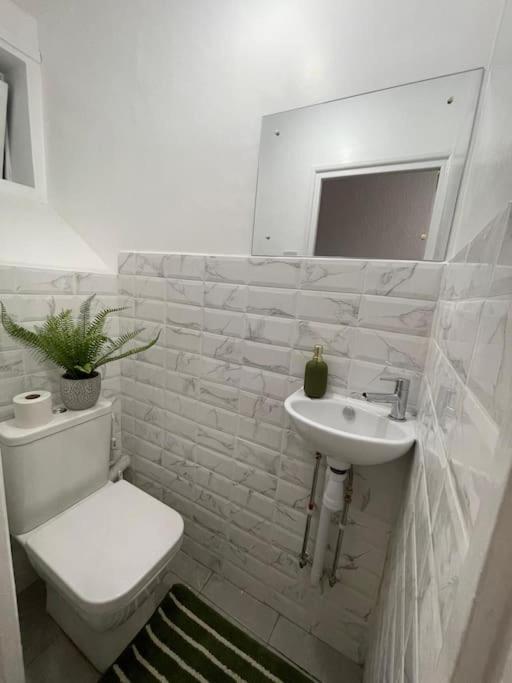 2bd Canarywharf Mile End Private Balcony Free Parking Apartamento *