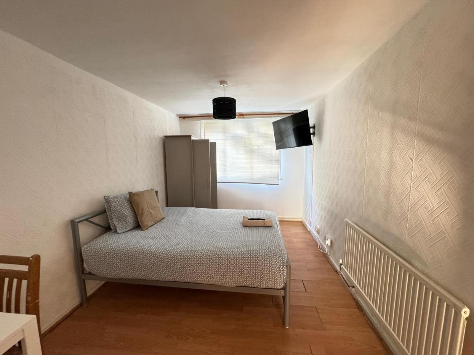 Prp Pennack Road Peckham Guest house London