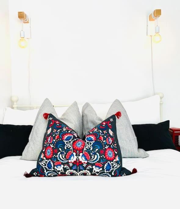 Quiet Beautiful 4 Person Camden Flat W Kitchen Appartement Londen