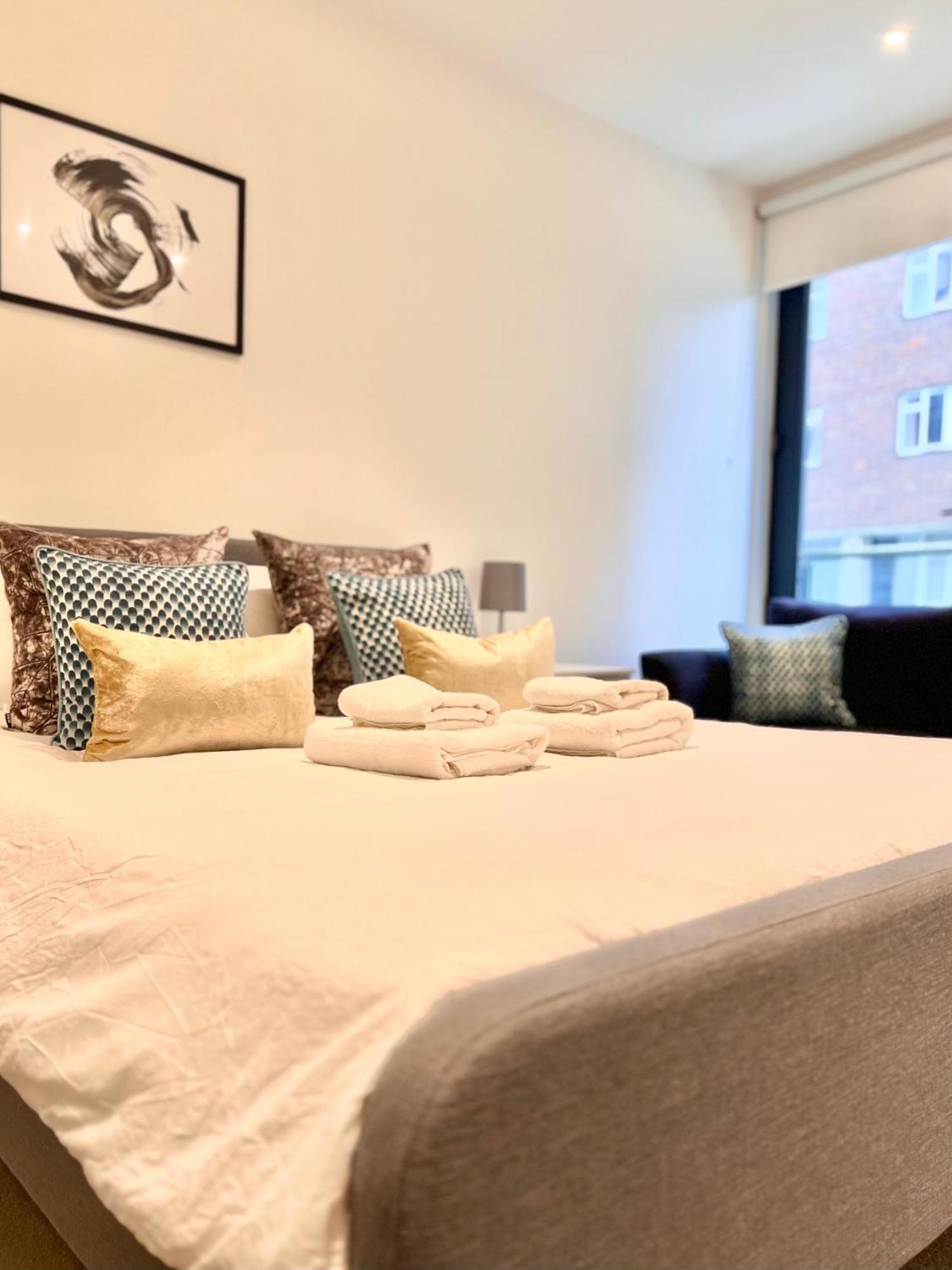 One Bedroom Apartment