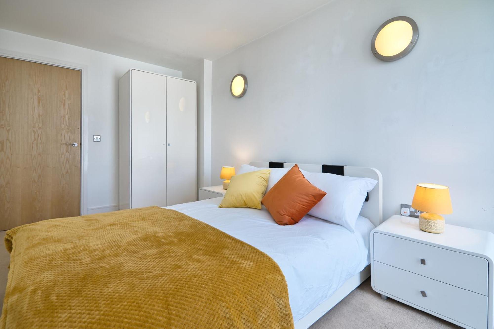 Cosy In Canning Town Greater *