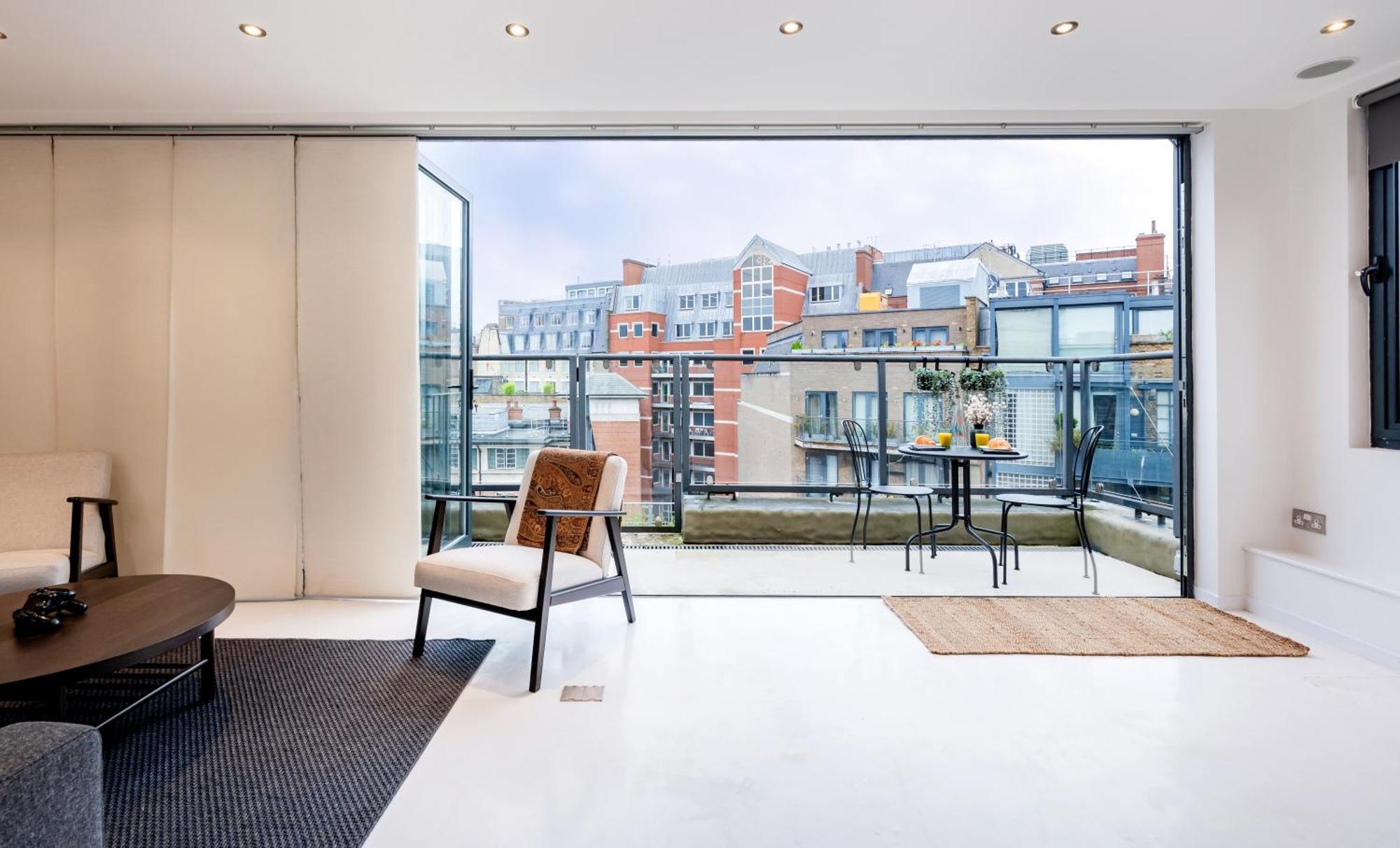 Huge & 3 Bedr, 4 Beds, Covent Gdn Appartement