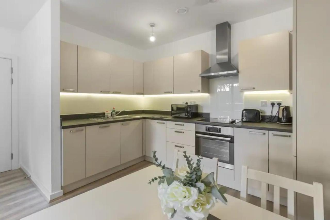 Appartement Centrally Located - Modern - 2bed - 2bath Londen