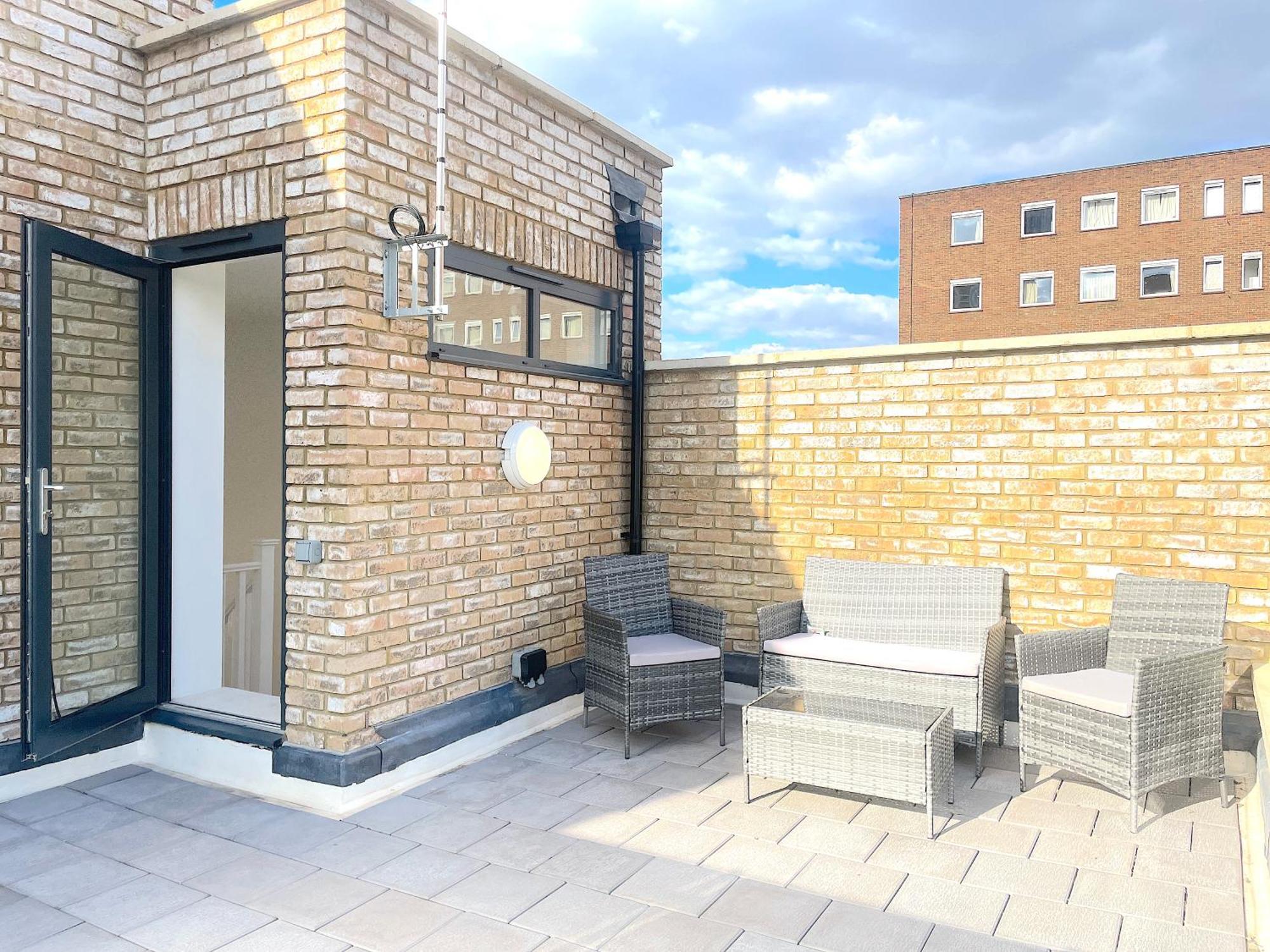 Holiday home Modern Townhouse Close To 02 Excel 5mins To Tube London