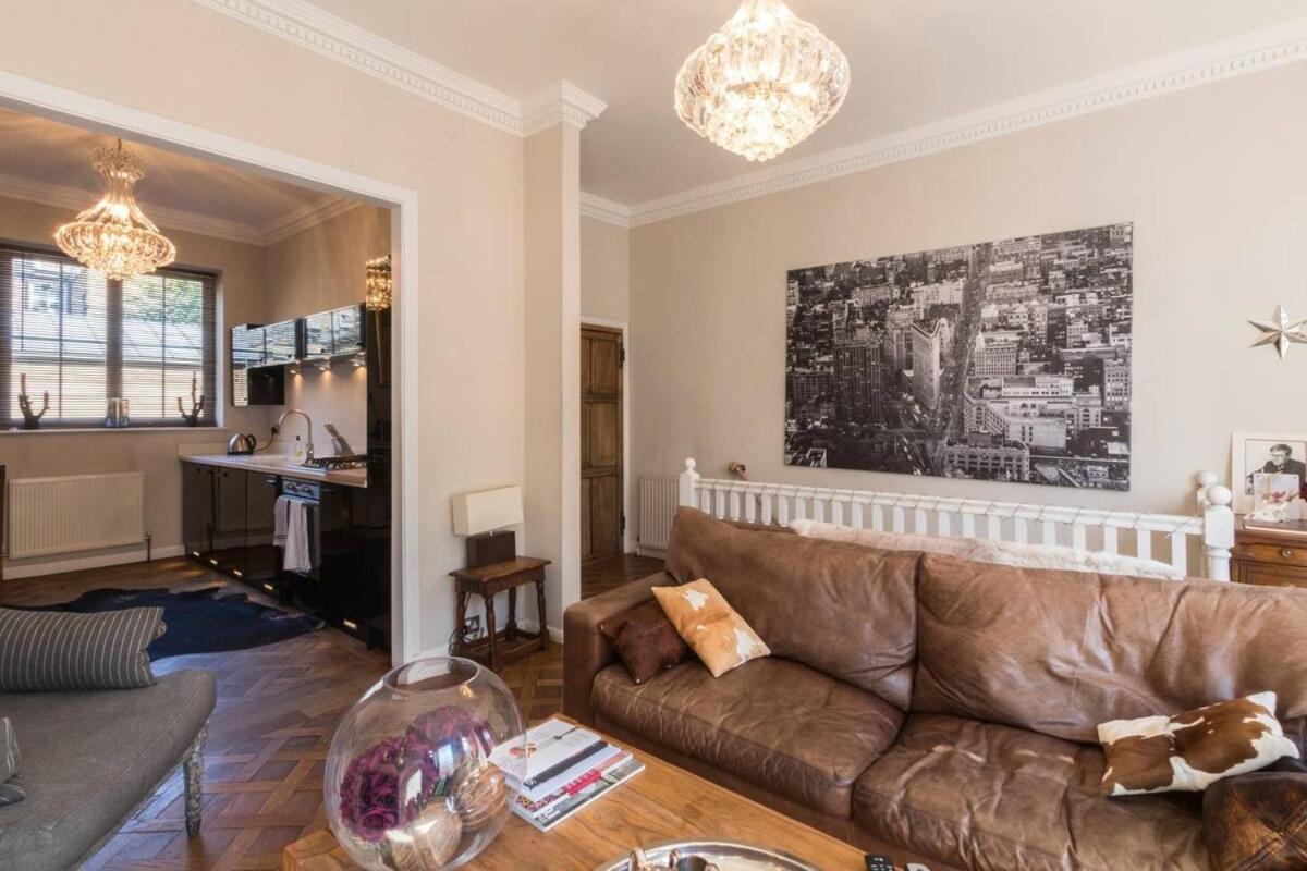 Stylish 1-bed With A Roof Terrace Apartment London