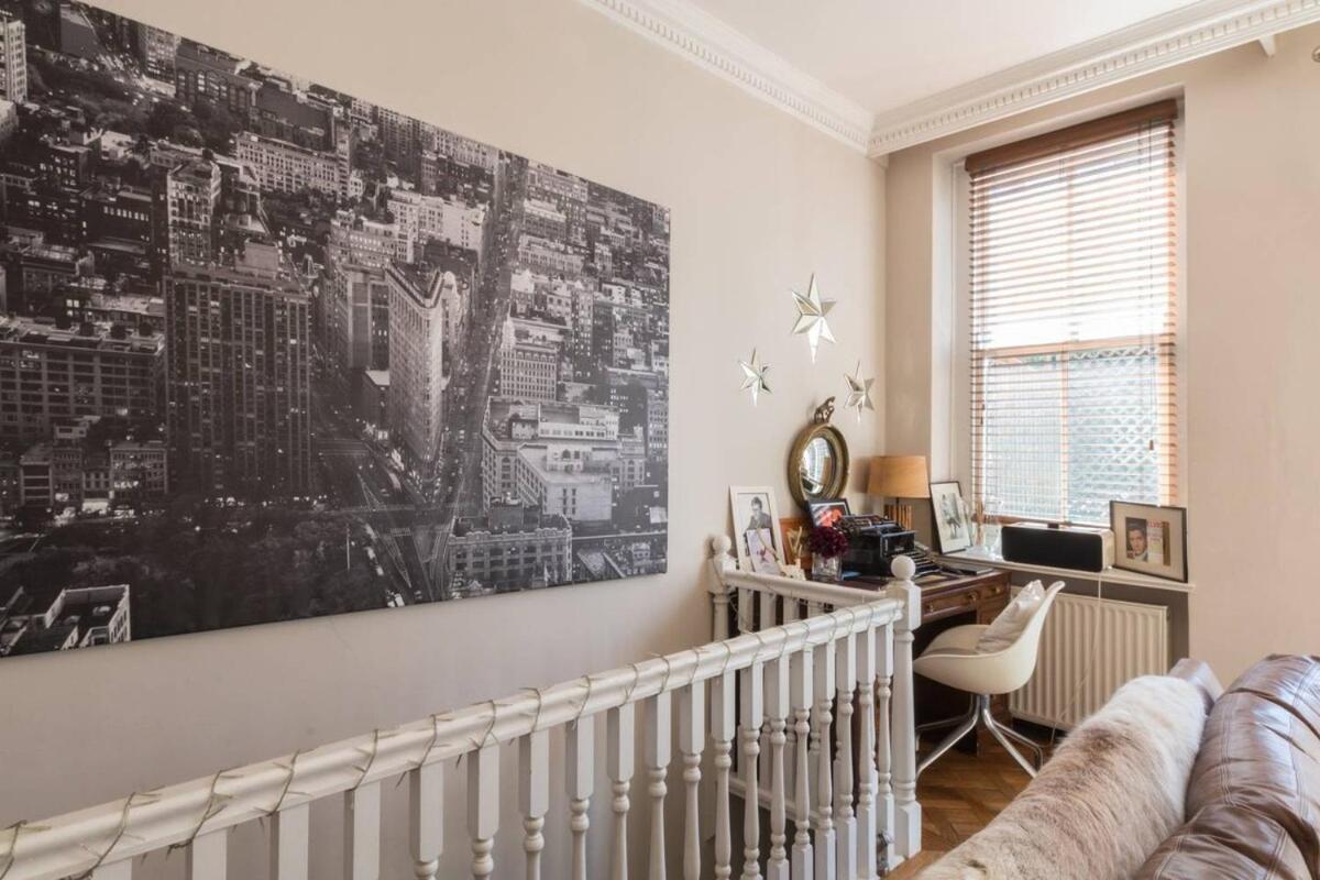 Stylish 1-bed With A Roof Terrace Apartment London