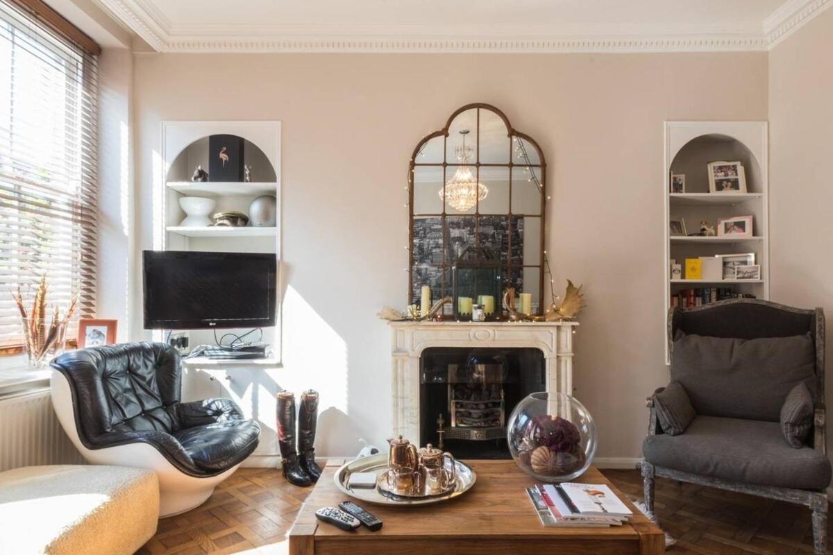 Stylish 1-bed With A Roof Terrace London