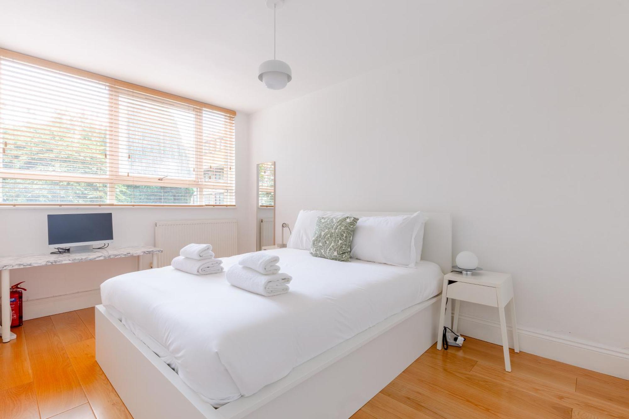Apartment Unique 3bd Flat In Hoxton With Private Garden London