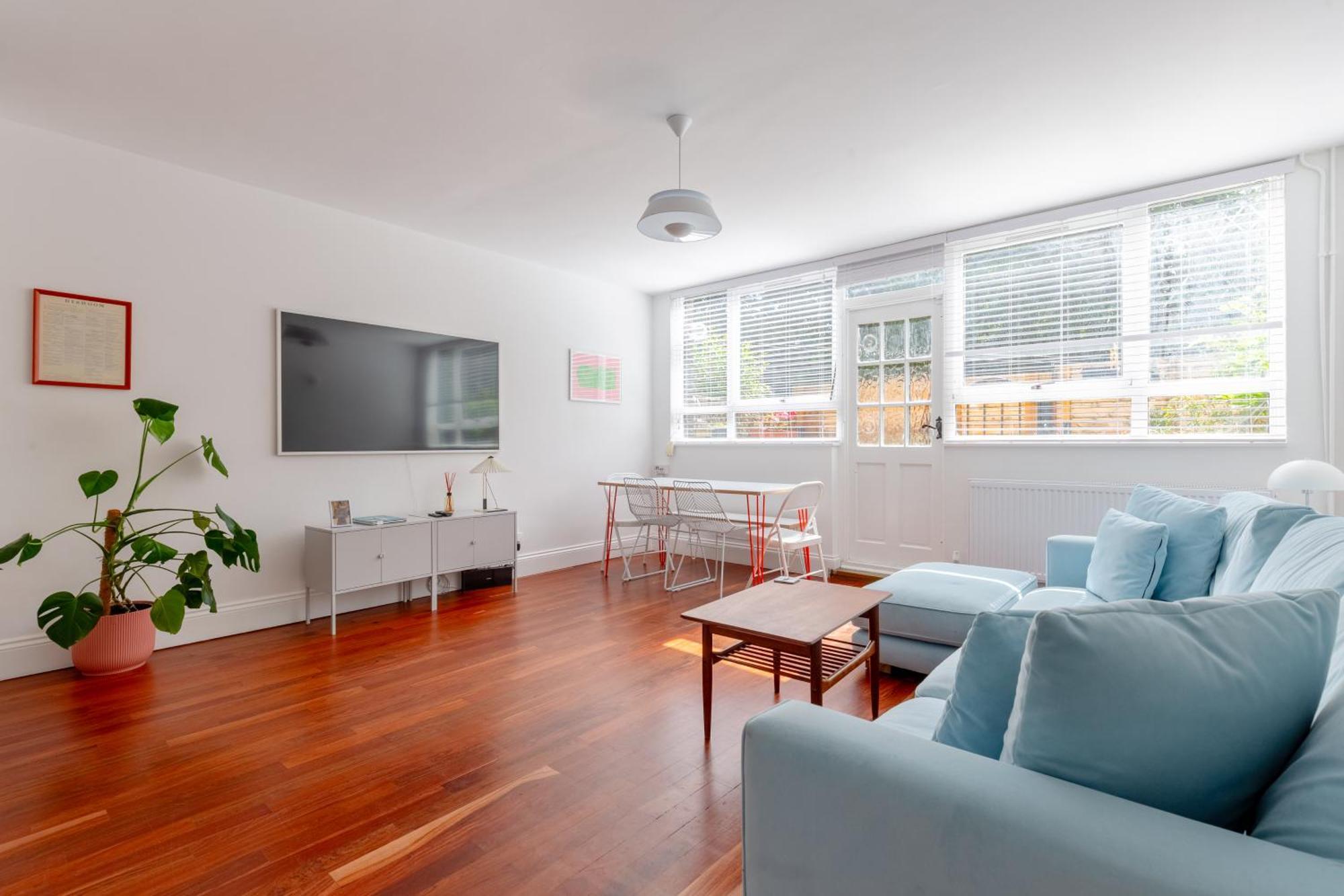 Apartment Unique 3bd Flat In Hoxton With Private Garden London