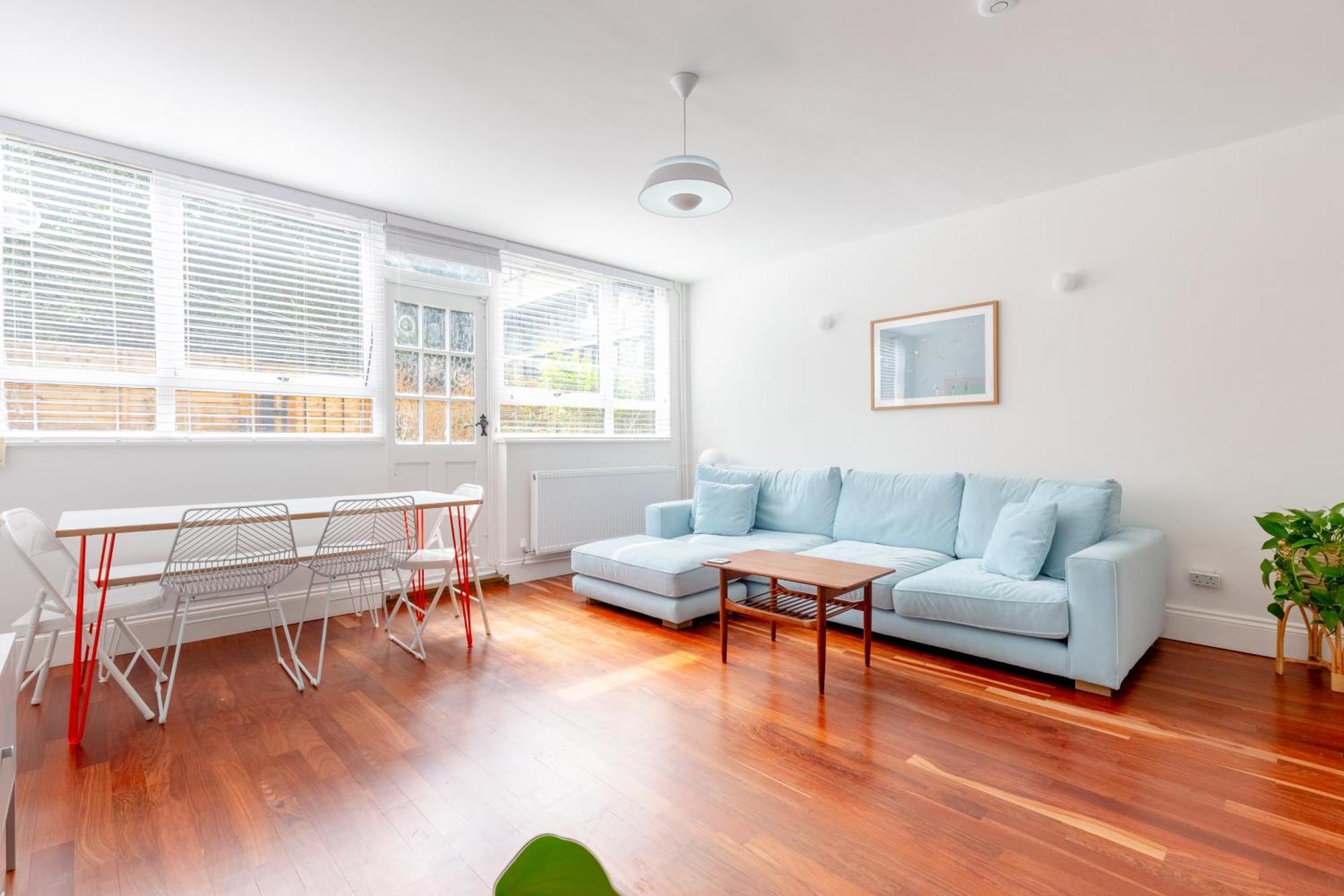 Unique 3bd Flat In Hoxton With Private Garden * London