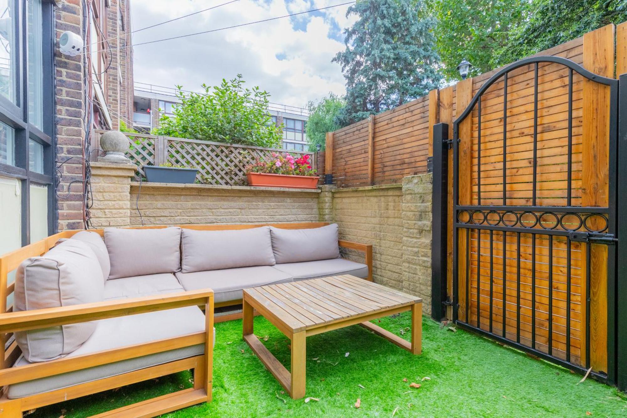 Unique 3bd Flat In Hoxton With Private Garden Apartment