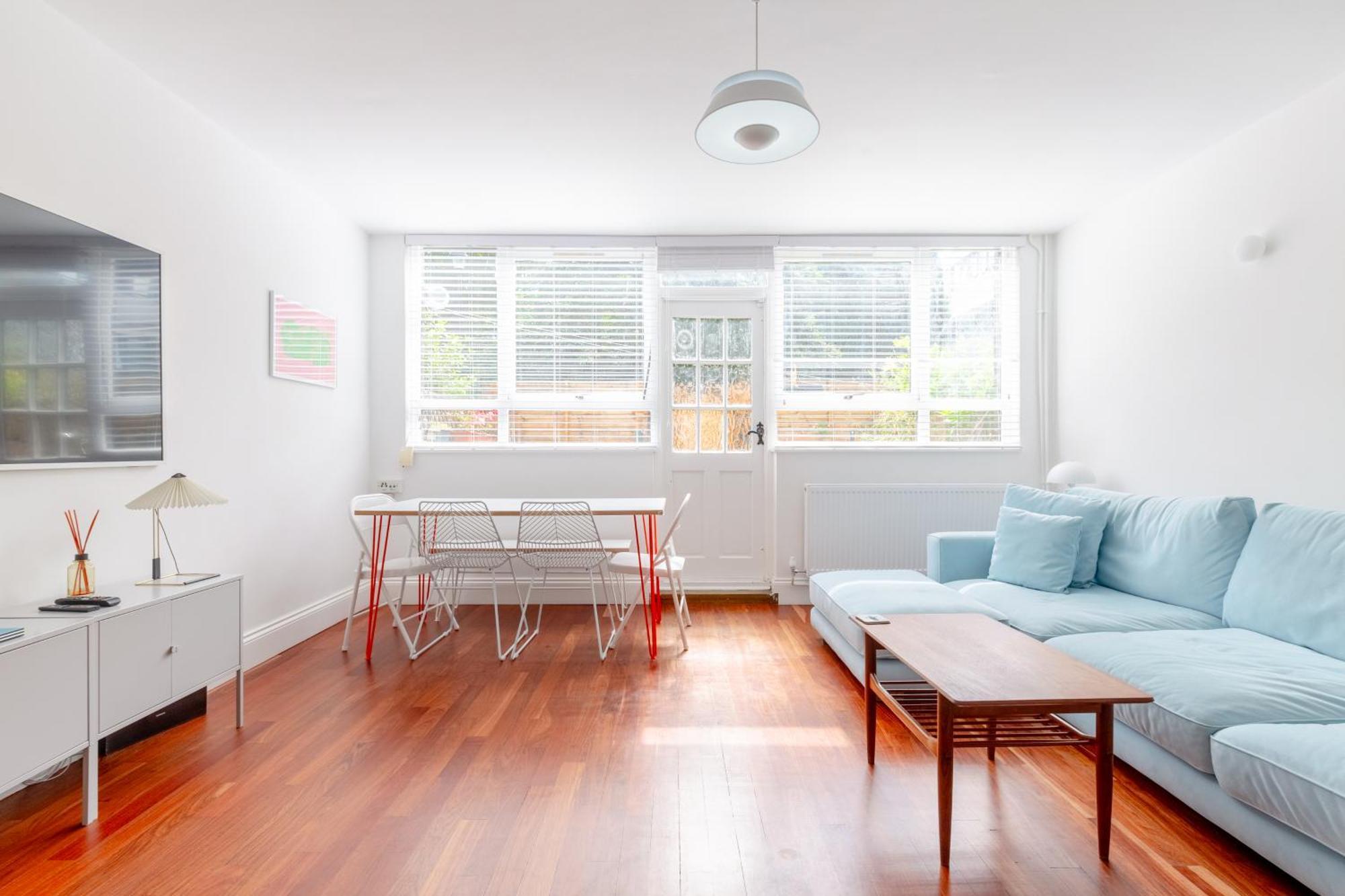 Apartment Unique 3bd Flat In Hoxton With Private Garden London