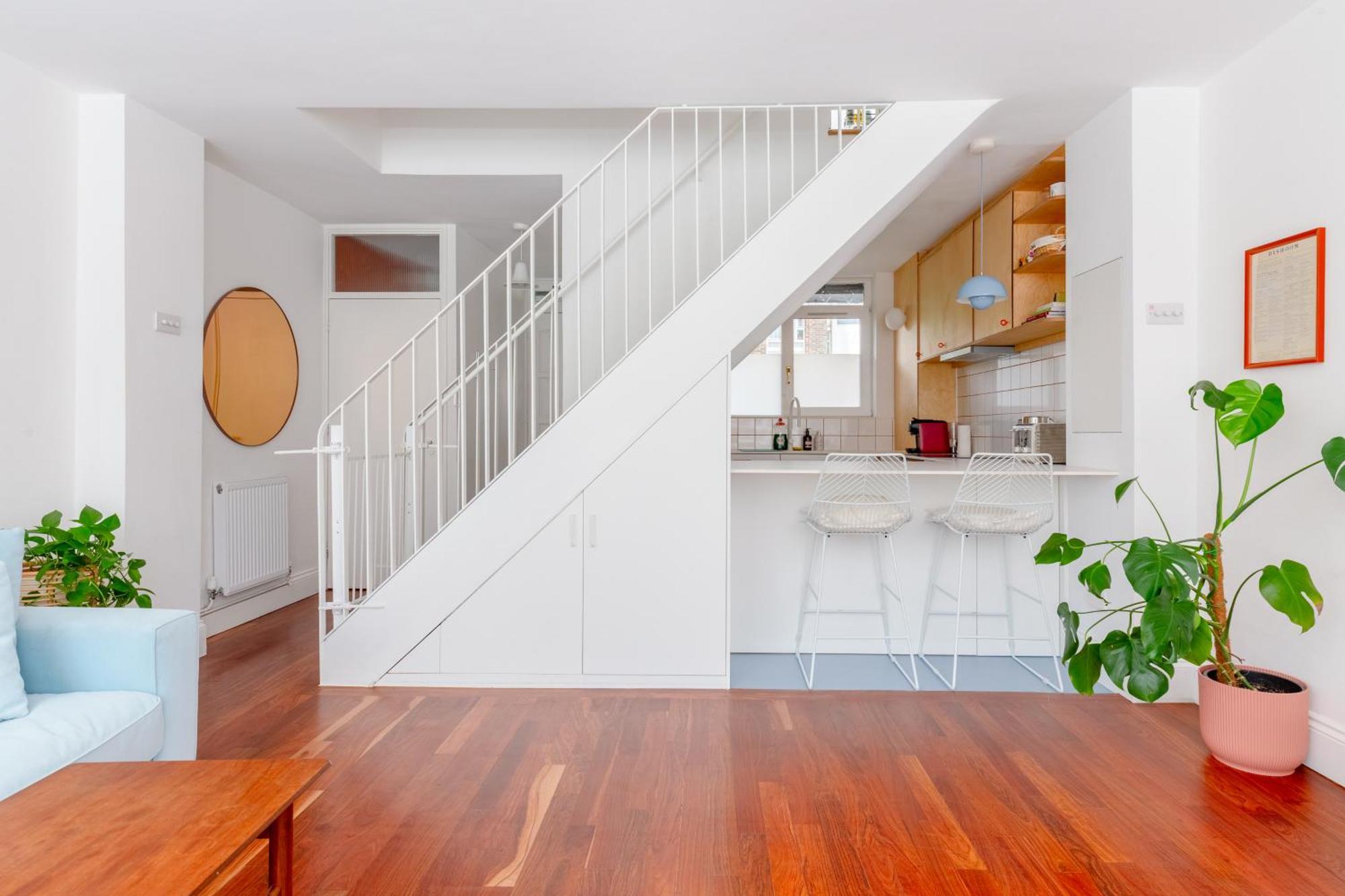 Unique 3bd Flat In Hoxton With Private Garden Apartment London