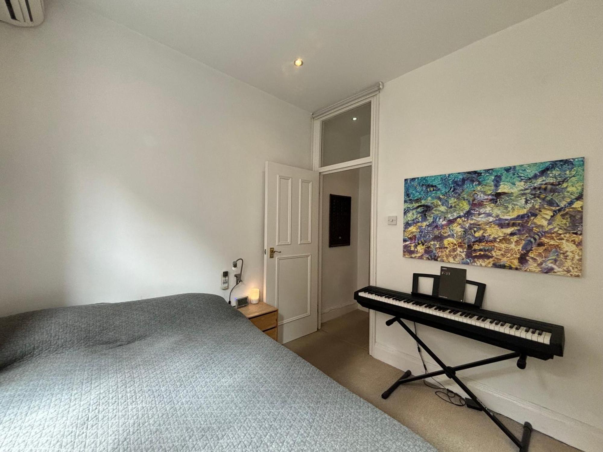 Superbly Located 1bd Flat Heart Of Fitzrovia London