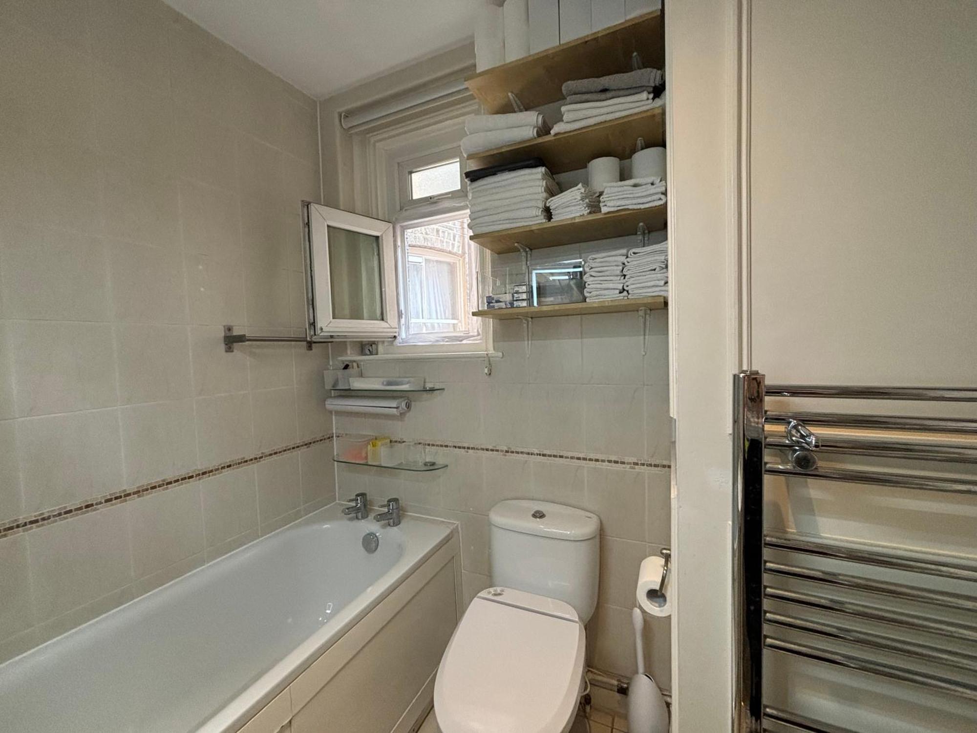 Superbly Located 1bd Flat Heart Of Fitzrovia Apartment