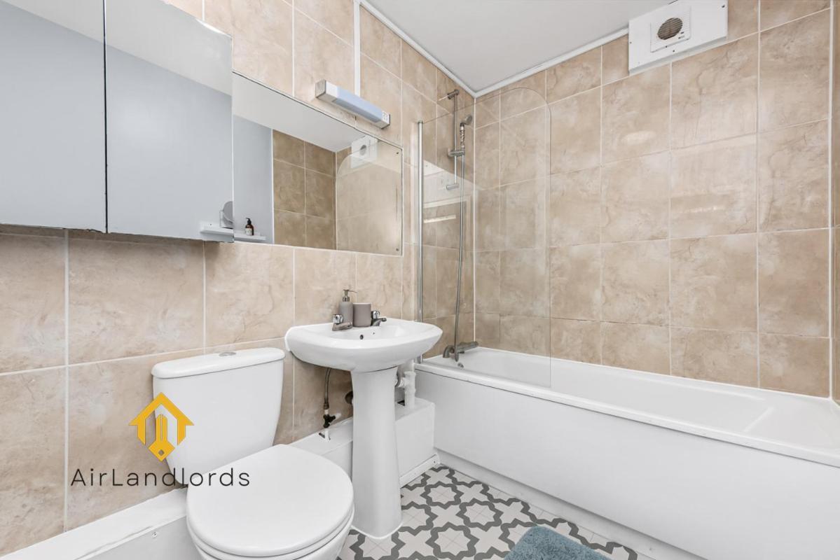 Fantastic 4 Bedroom In Russell Square Apartamento