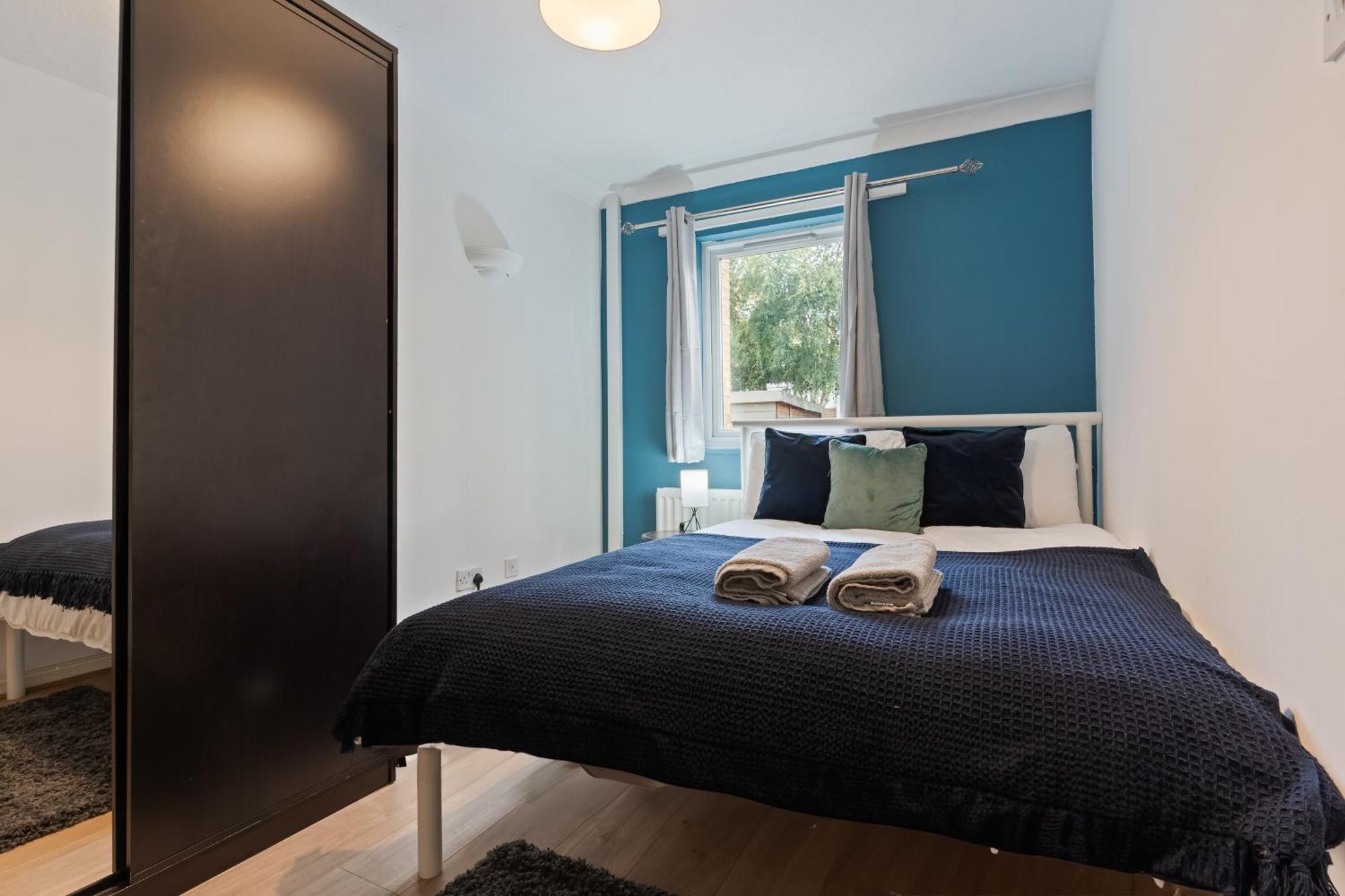 Holiday home Cozy Townhouse With 4 Bedrooms London