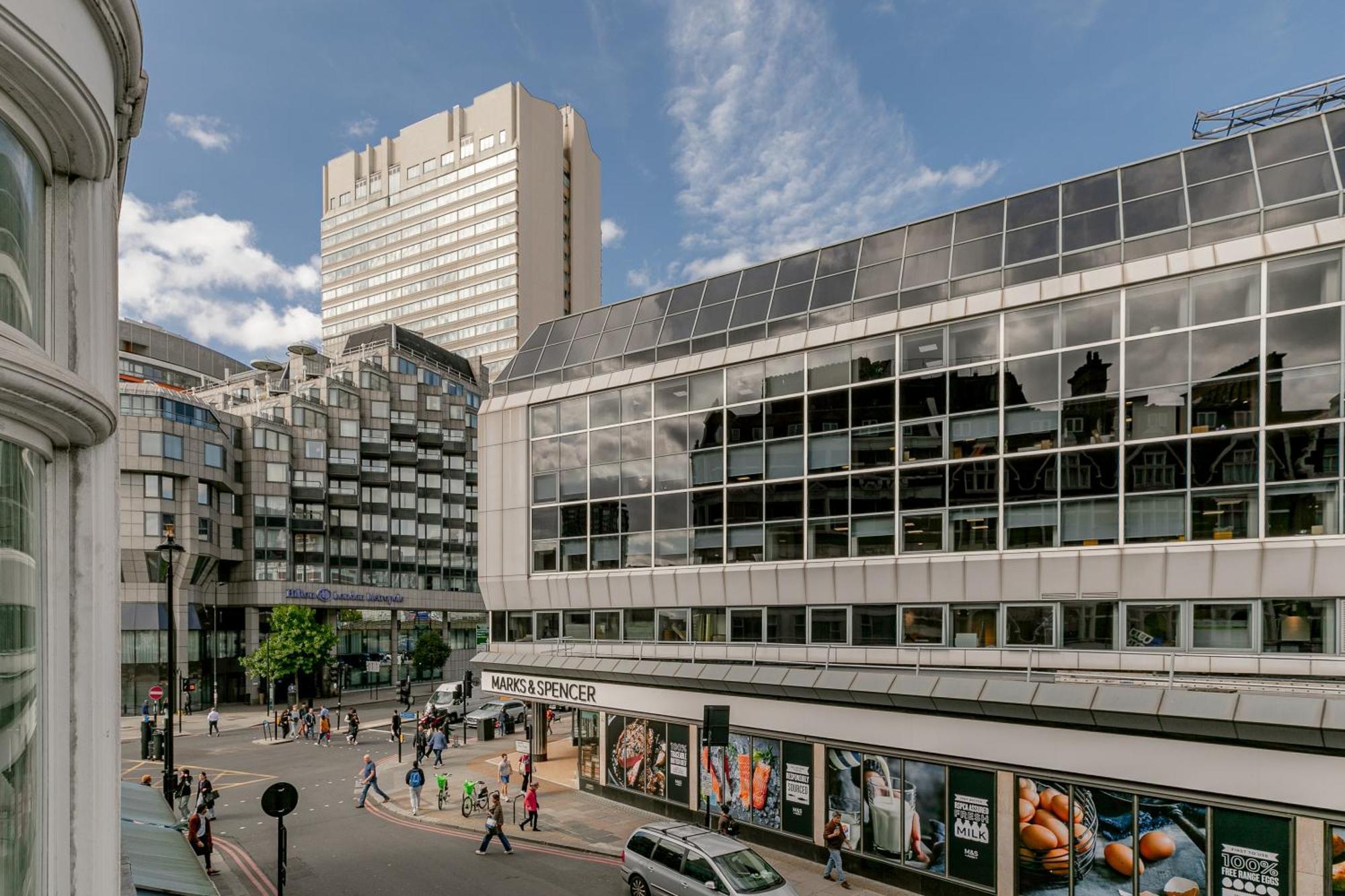 Superb Opposite Edgware Road Station Appartement Londen