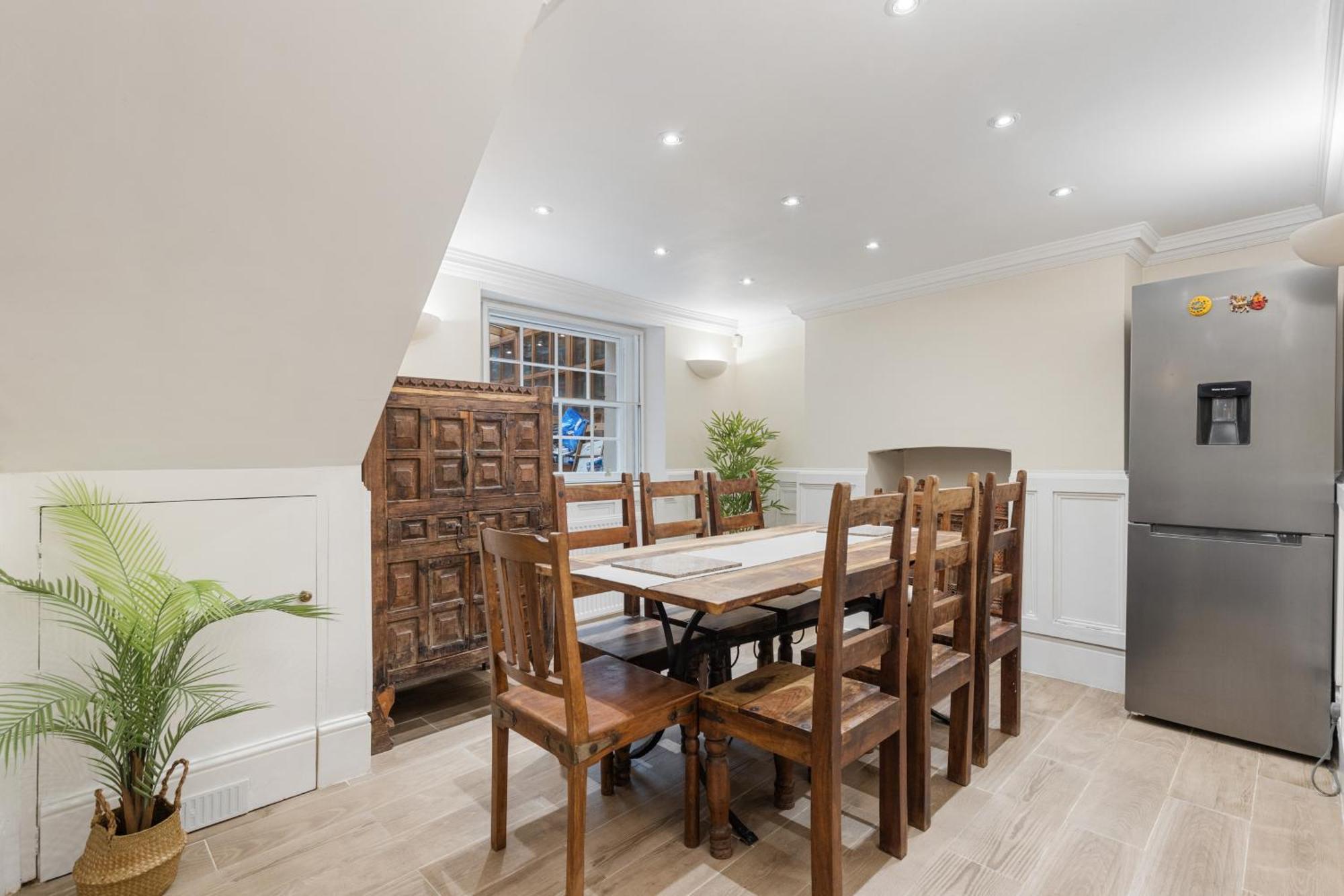 Appartement Parea Living - Spacious 4 Story House, Families, Big Groups