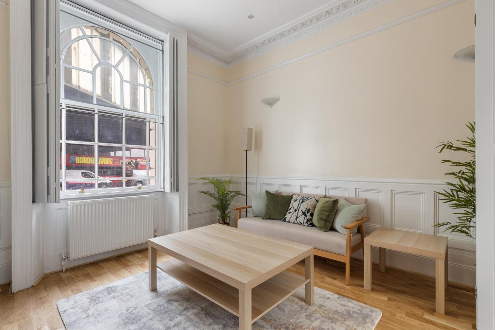 Parea Living - Spacious 4 Story House, Families, Big Groups * Londen