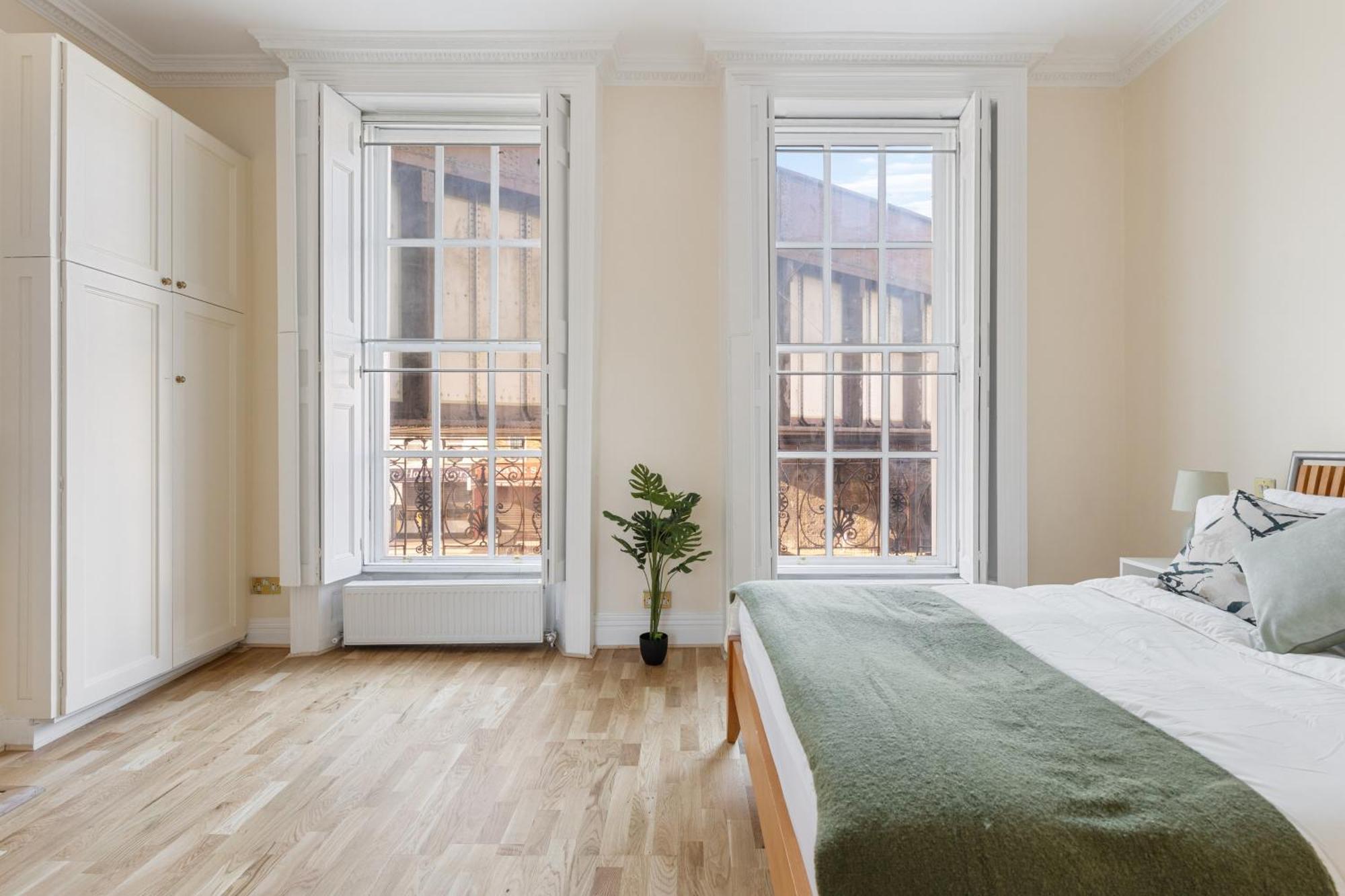 Parea Living - Spacious 4 Story House, Families, Big Groups * Londen