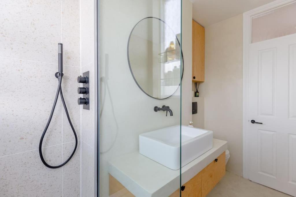 Apartment Unique 3bd Flat In Hoxton With Private Garden