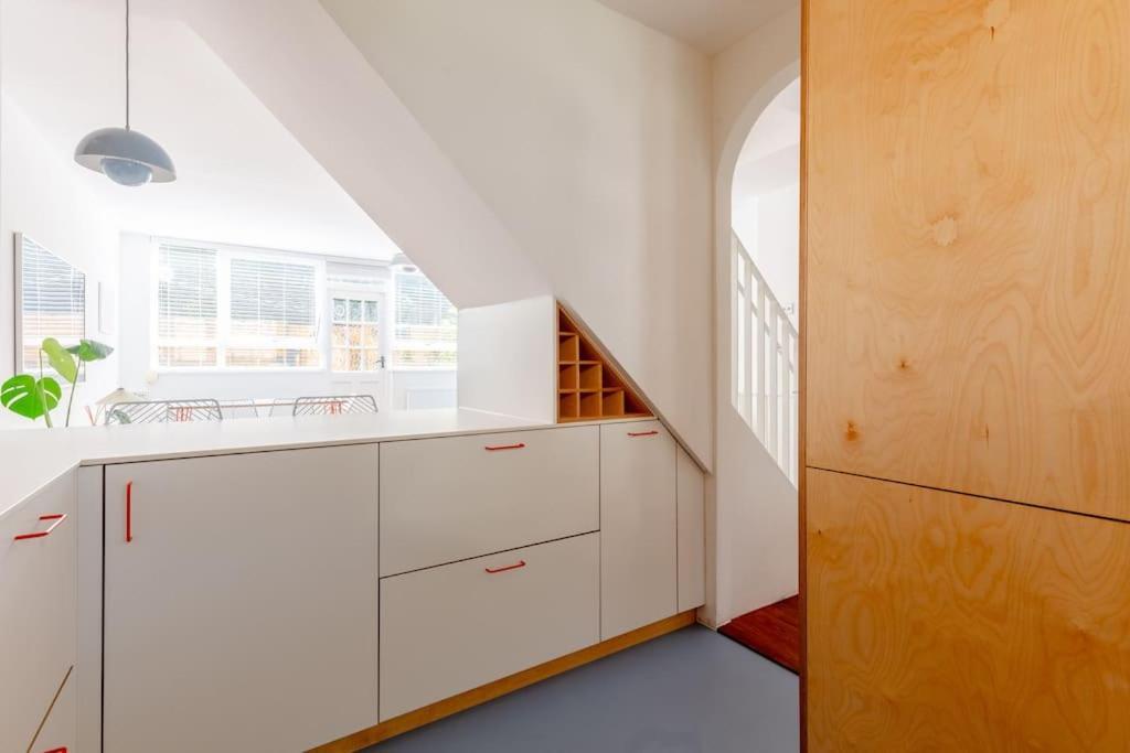 Unique 3bd Flat In Hoxton With Private Garden London