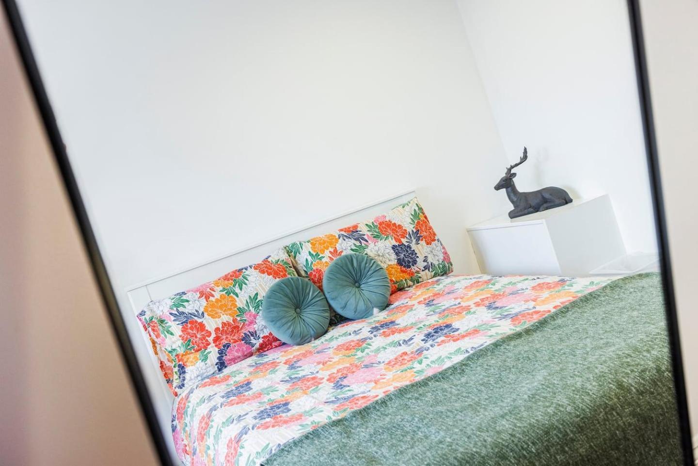 1 Bedroom Comfortable Flat In Kensington * London