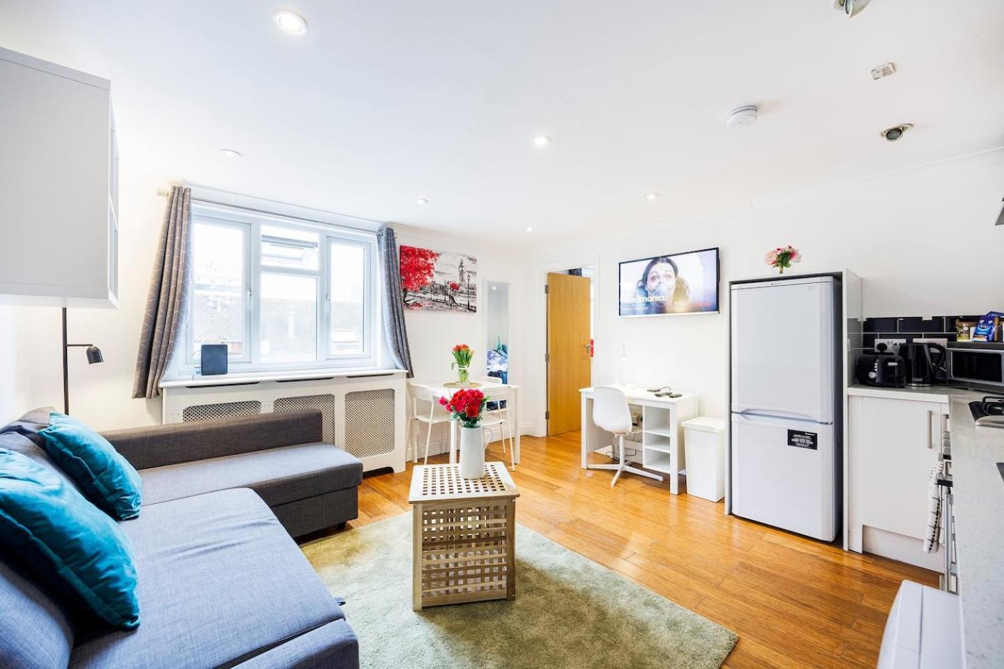 1 Bedroom Comfortable Flat In Kensington * London