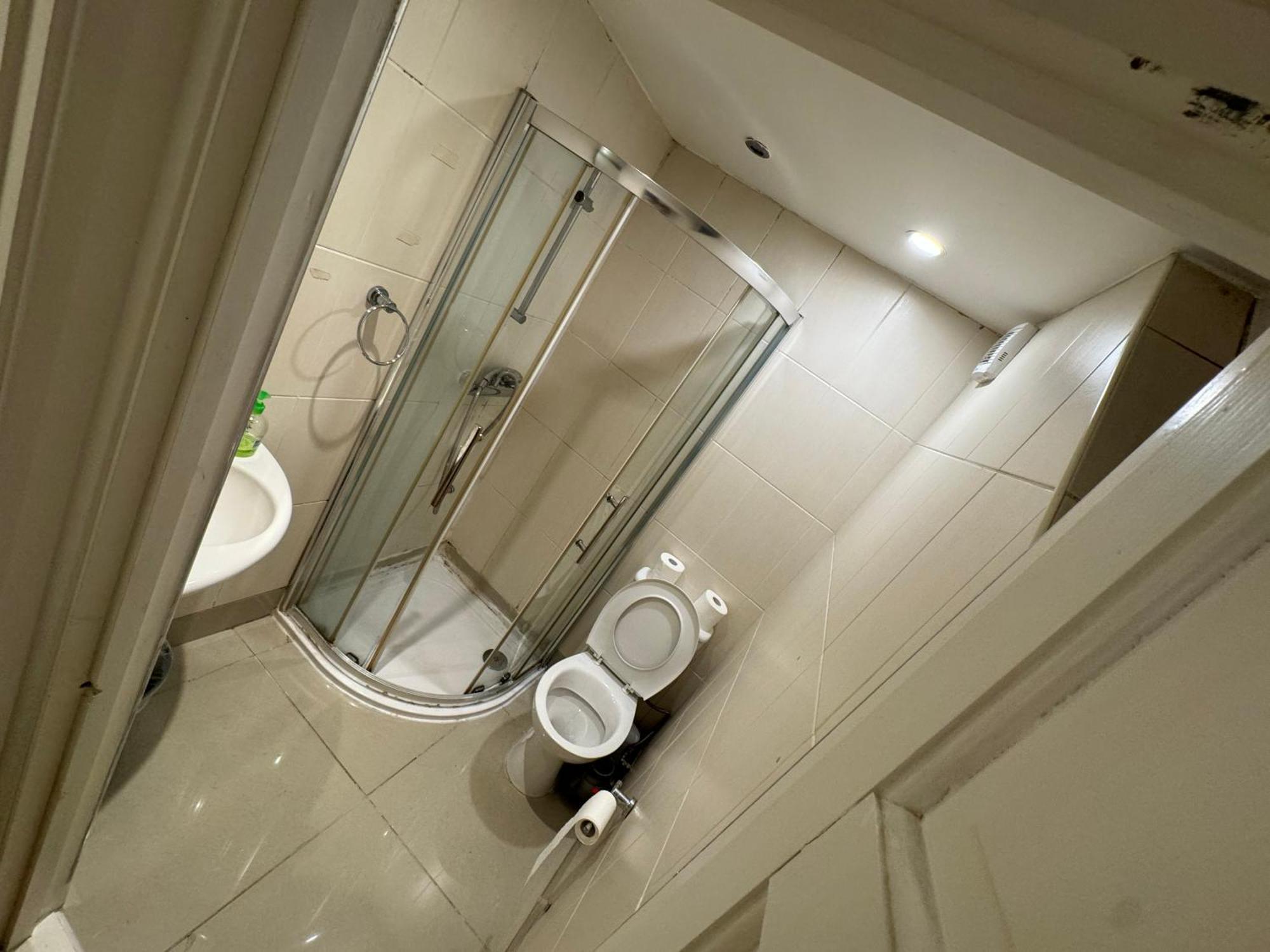 Cozy Rooms Near Central London Gasthuis