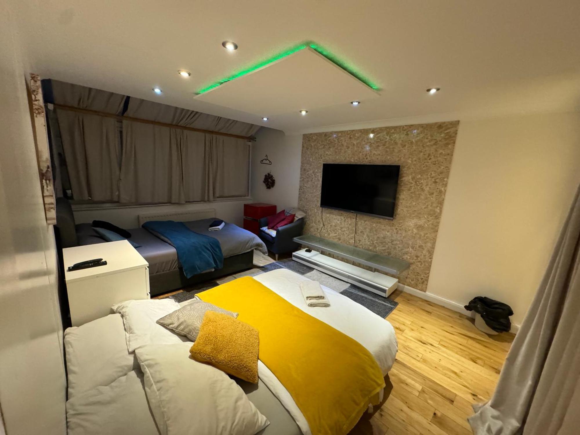 Gasthuis Cozy Rooms Near Central London *