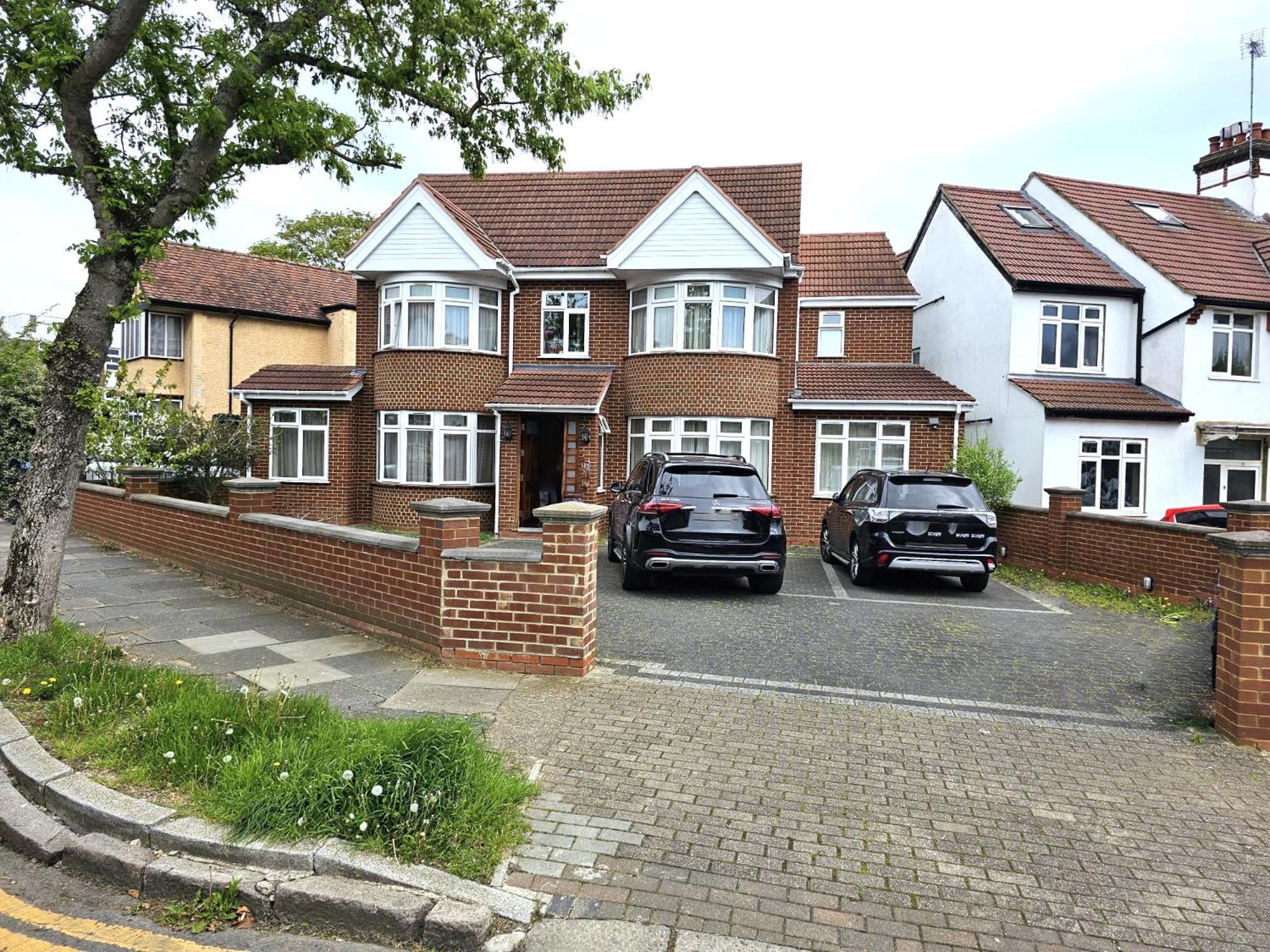 Hollycroft London