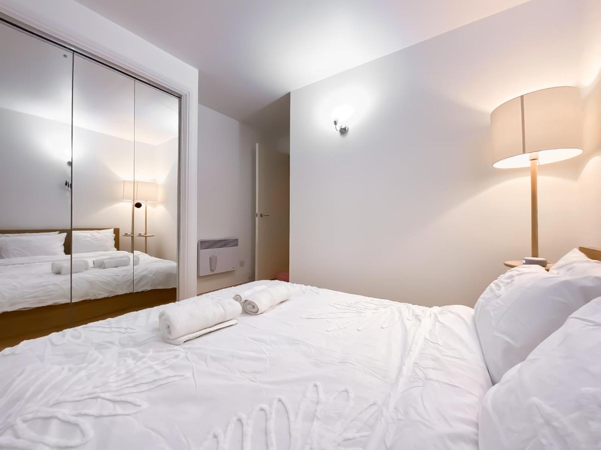 Apartment Lovely 1 Bedroom With Hottub, Sauna, Gym *