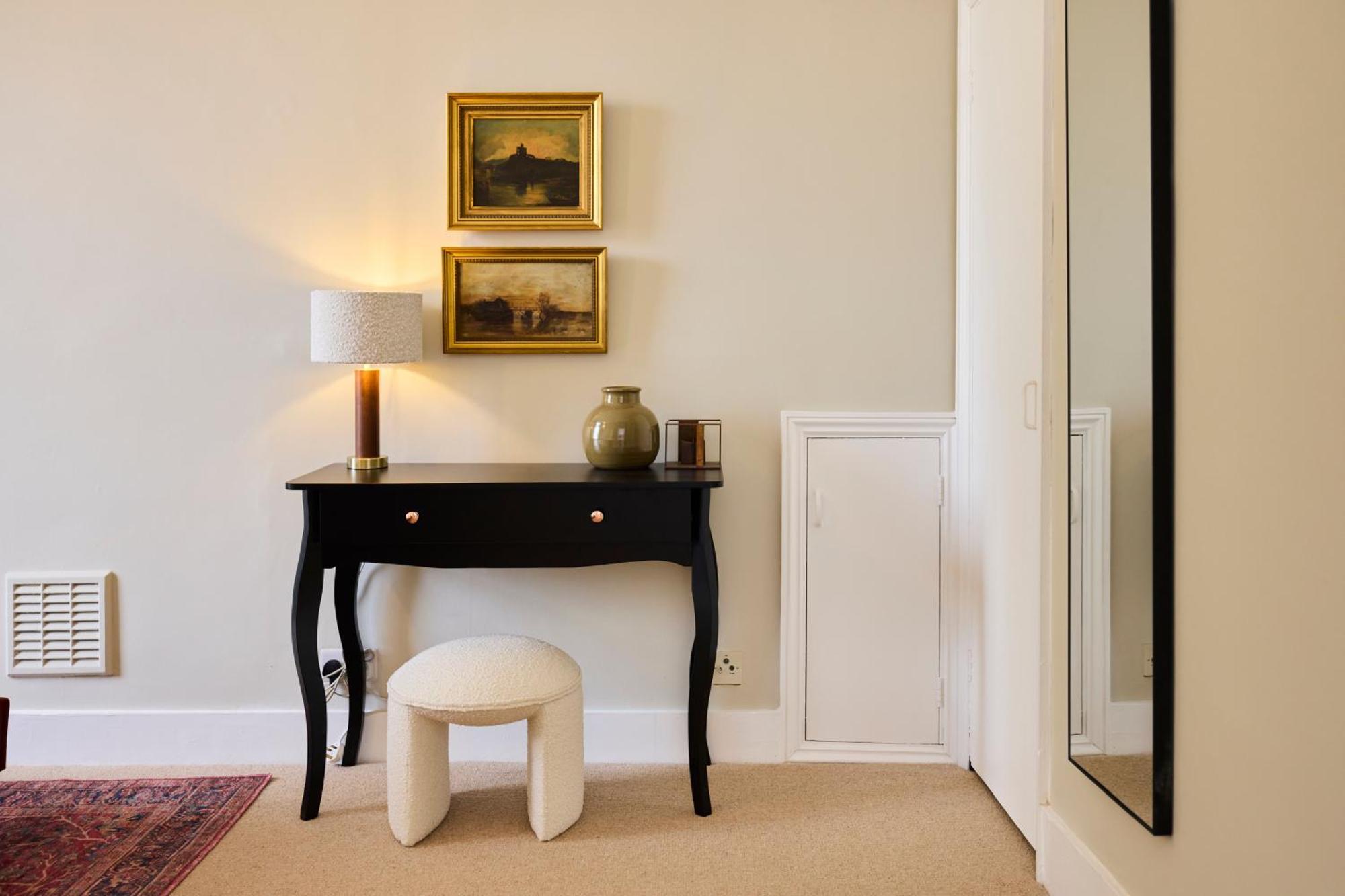 The Earl's Court Hideout - Lovely 4bdr House With Garden *