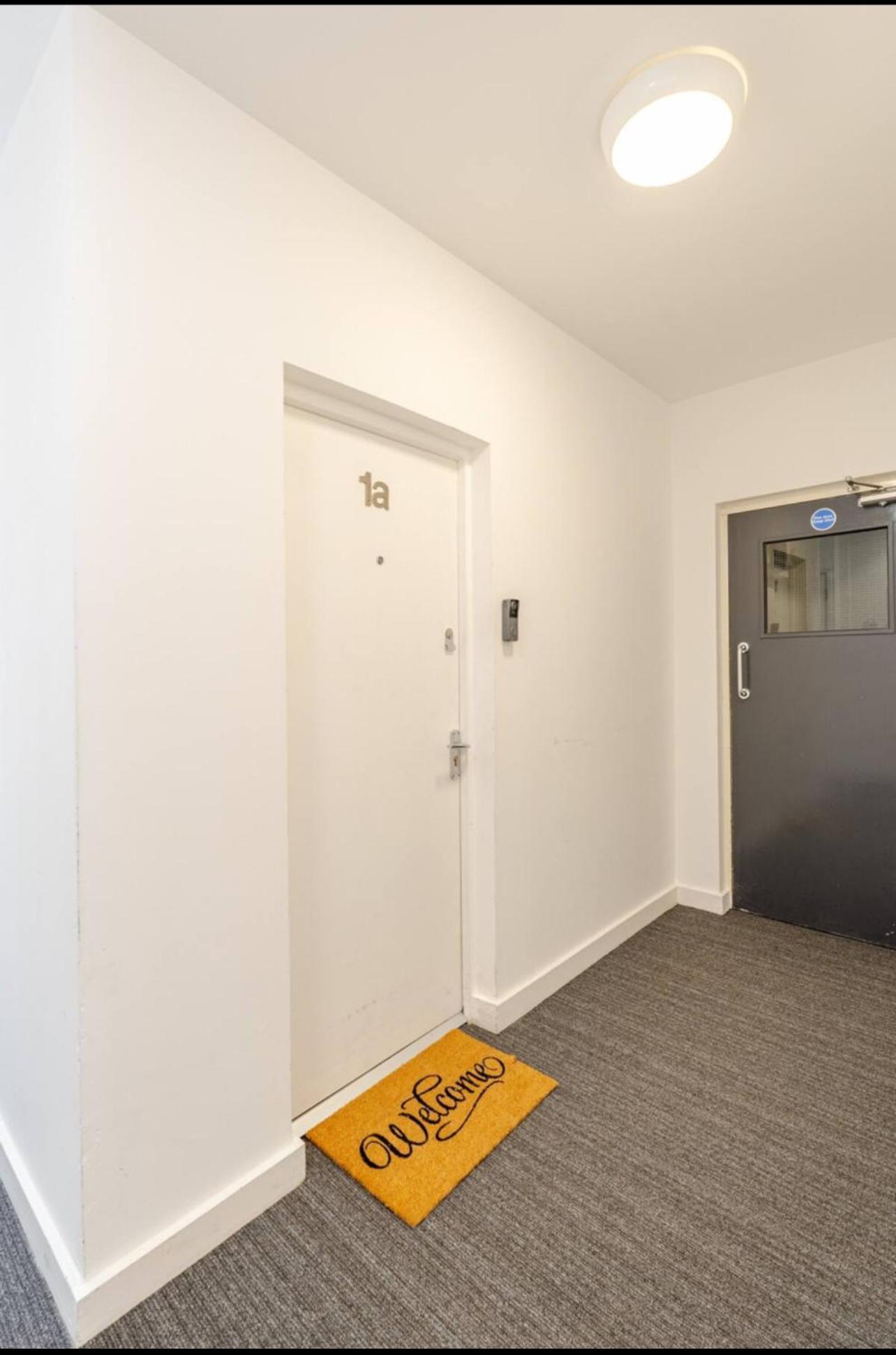 Tai Deluxe Apartment London