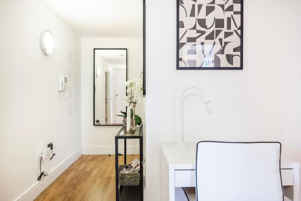 Appartement Contemporary 2 Bedroom Flat In Canary Wharf Londen