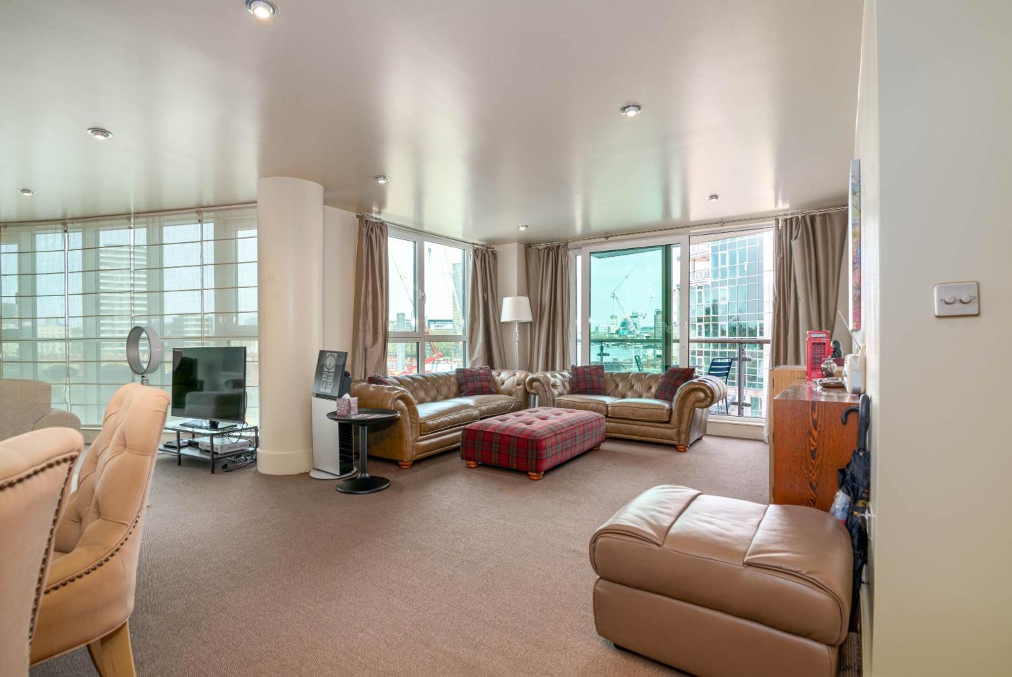 Fabulous 3 Bed In Vauxhall * London