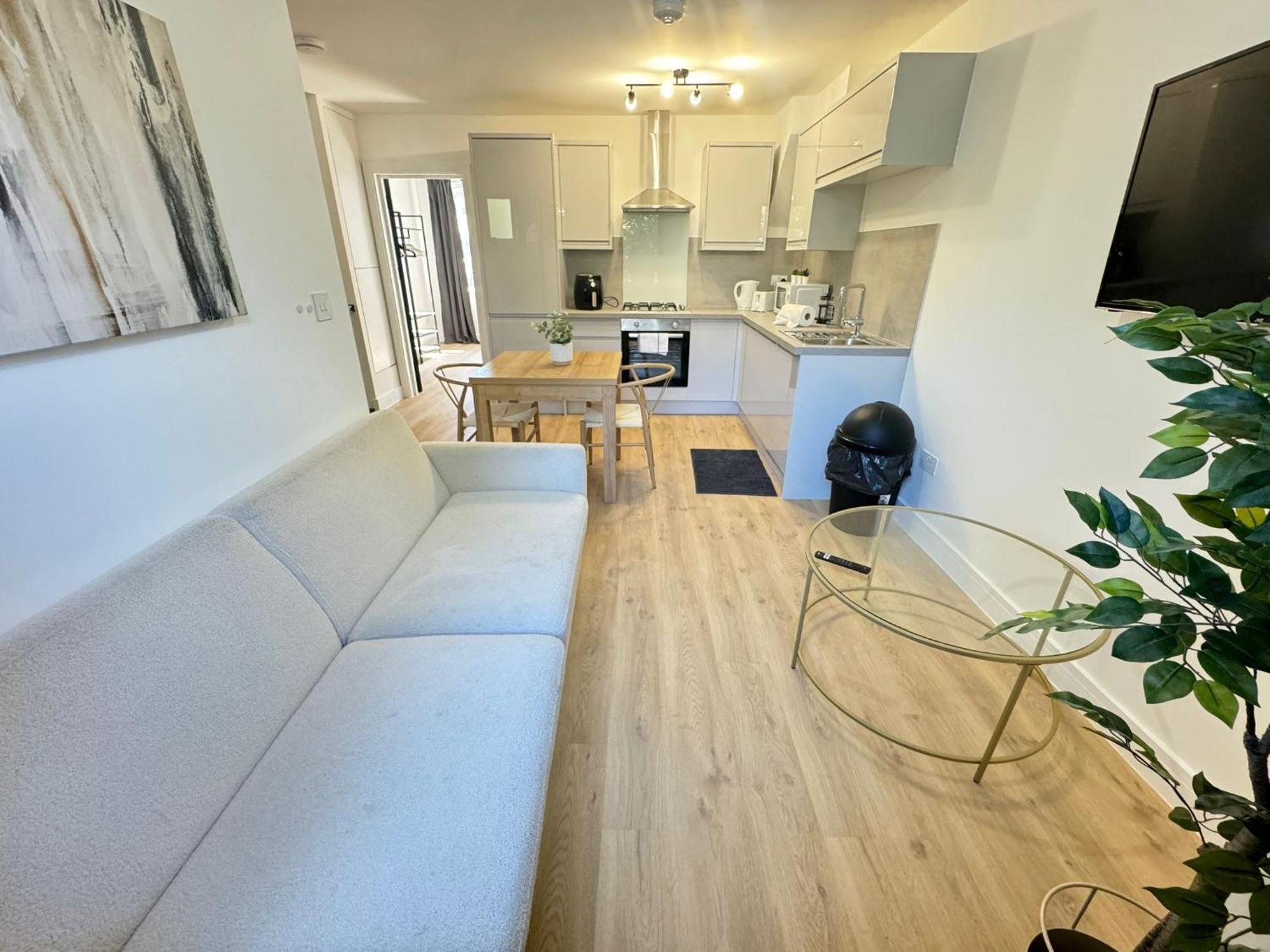 Lovely 1 Bedroom In Heart Of East Appartement Londen