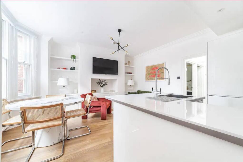 Apartment Chic Chelsea Steps From Kings Road *