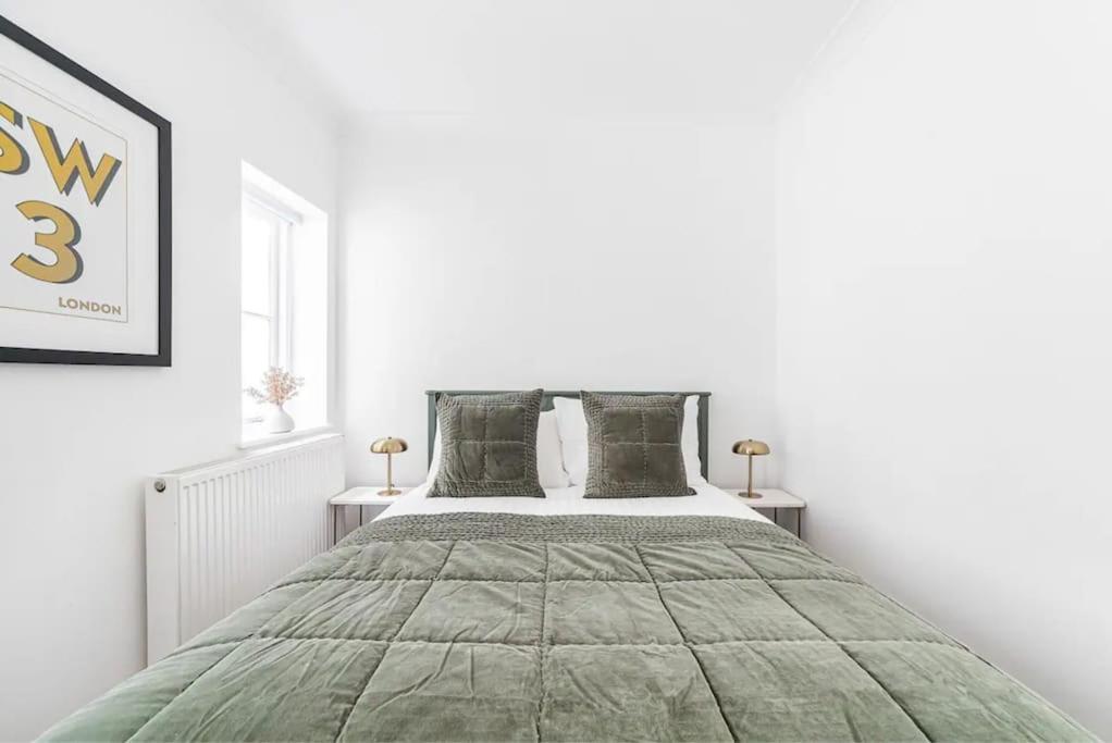 Chic Chelsea Steps From Kings Road * London