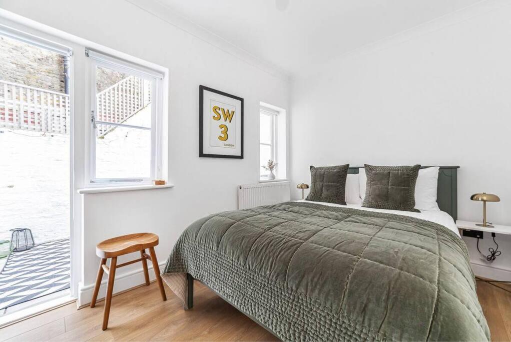 Chic Chelsea Steps From Kings Road * London