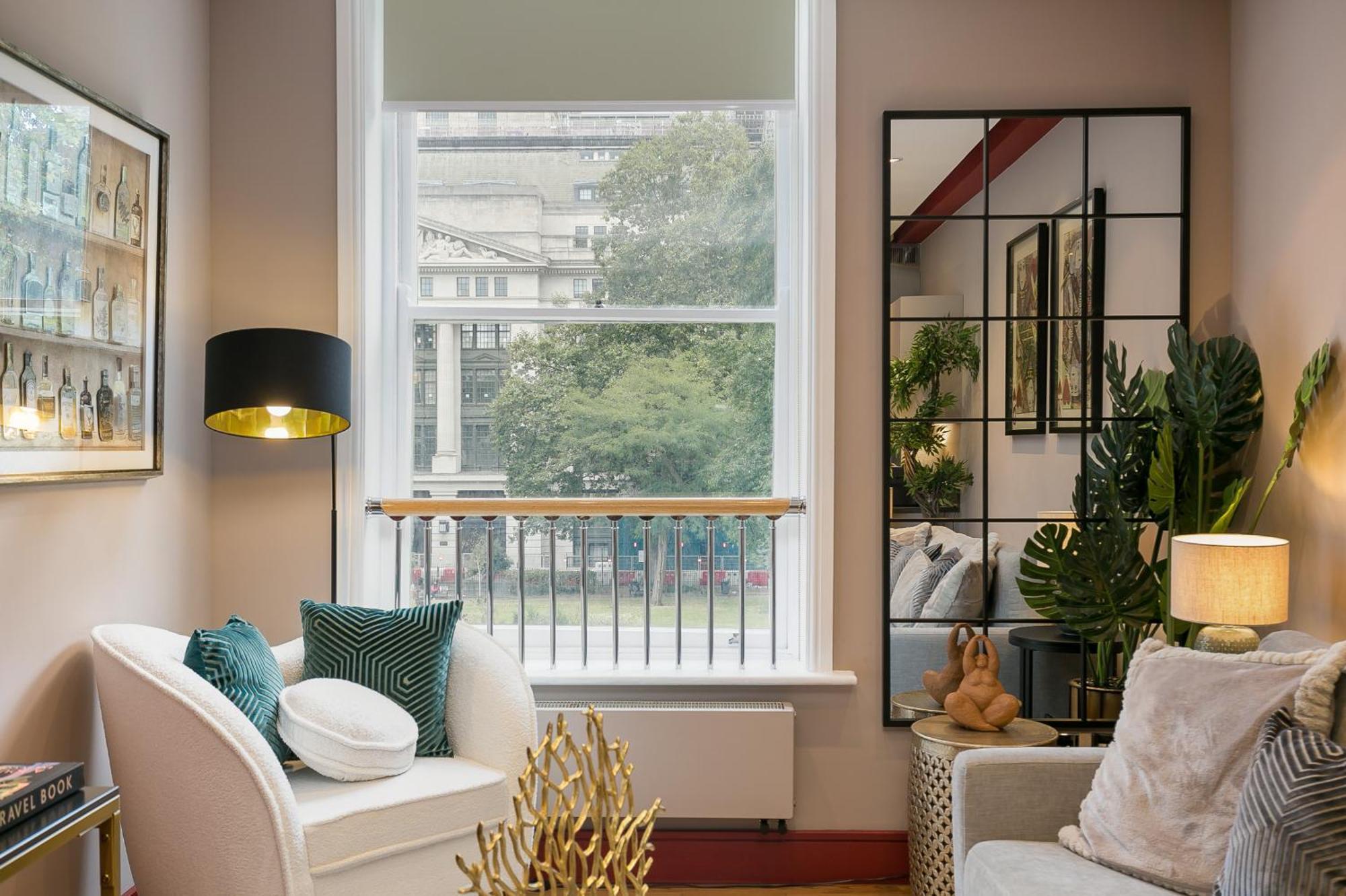 Urban Chic - Bloomsbury *