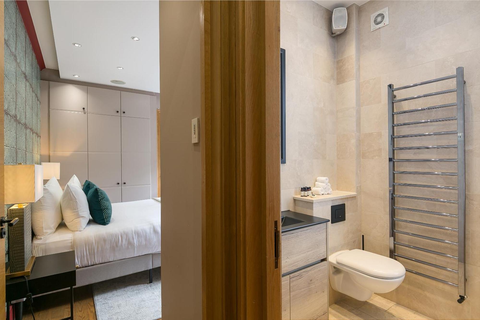 Urban Chic - Bloomsbury Apartment London