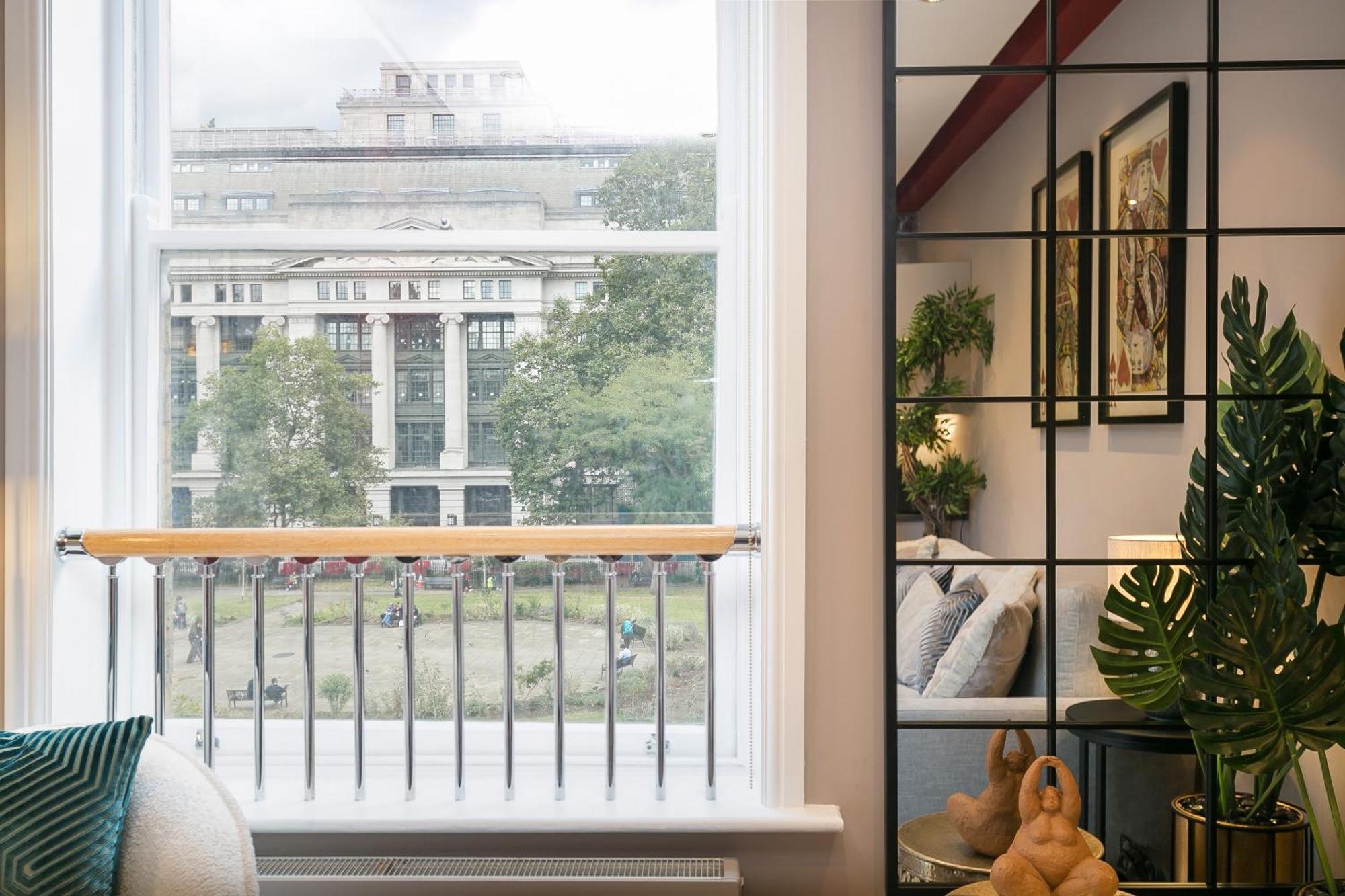 Urban Chic - Bloomsbury *