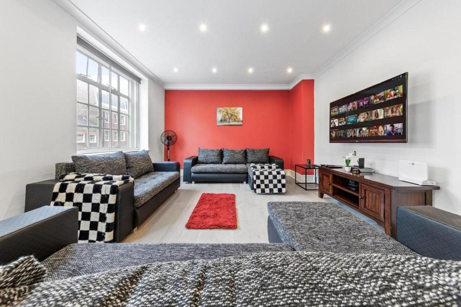 Chic - City Center Gem Apartment