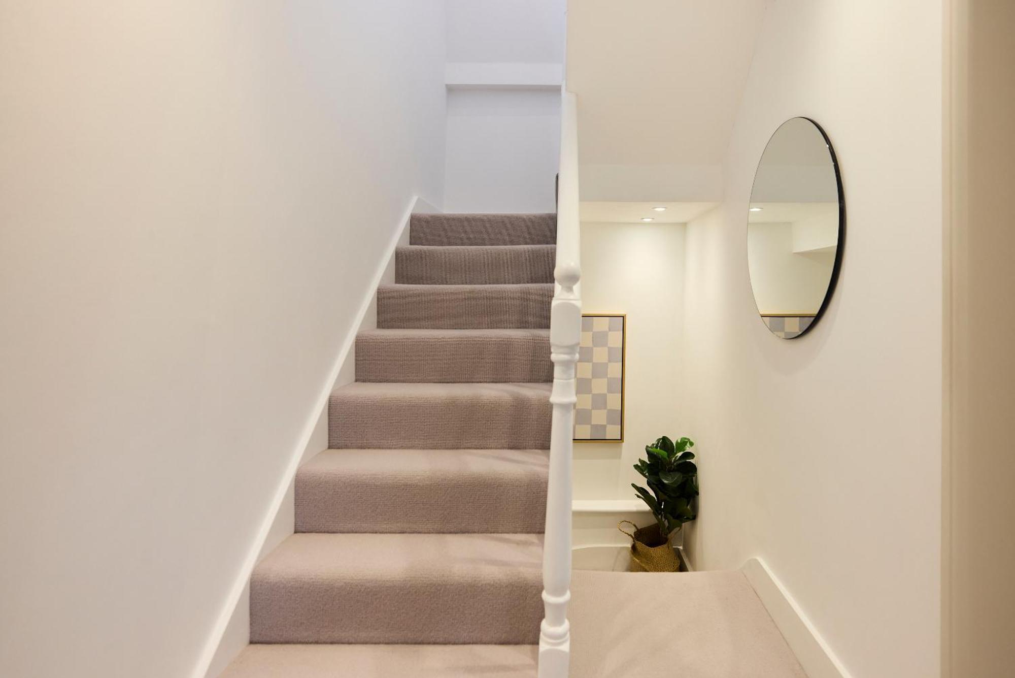 The Latimer Wonder - Stunning 5bdr House With Garden Apartment *