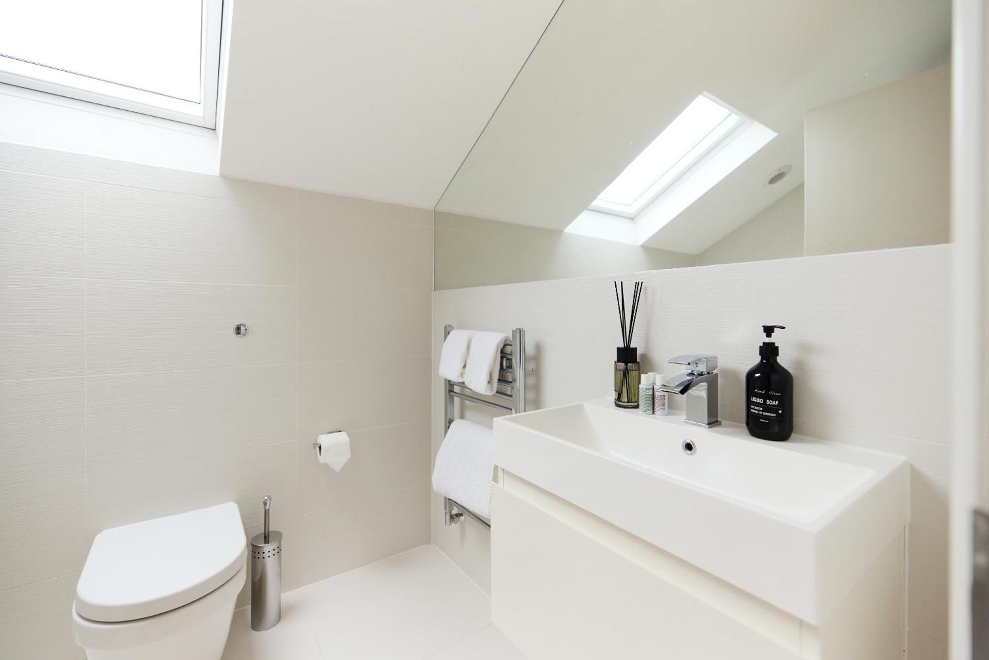 Apartment The Latimer Wonder - Stunning 5bdr House With Garden London