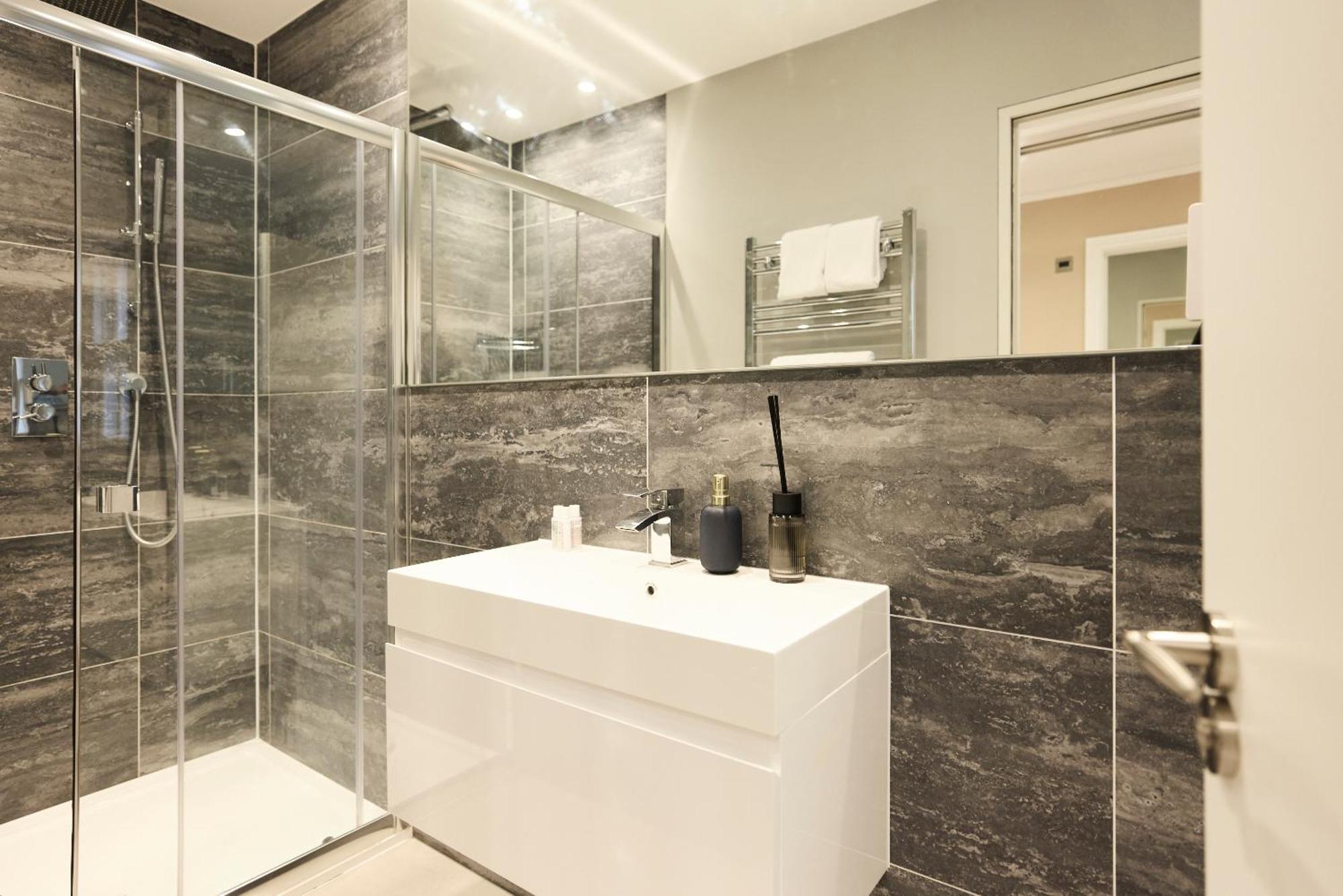 Apartment The Latimer Wonder - Stunning 5bdr House With Garden London